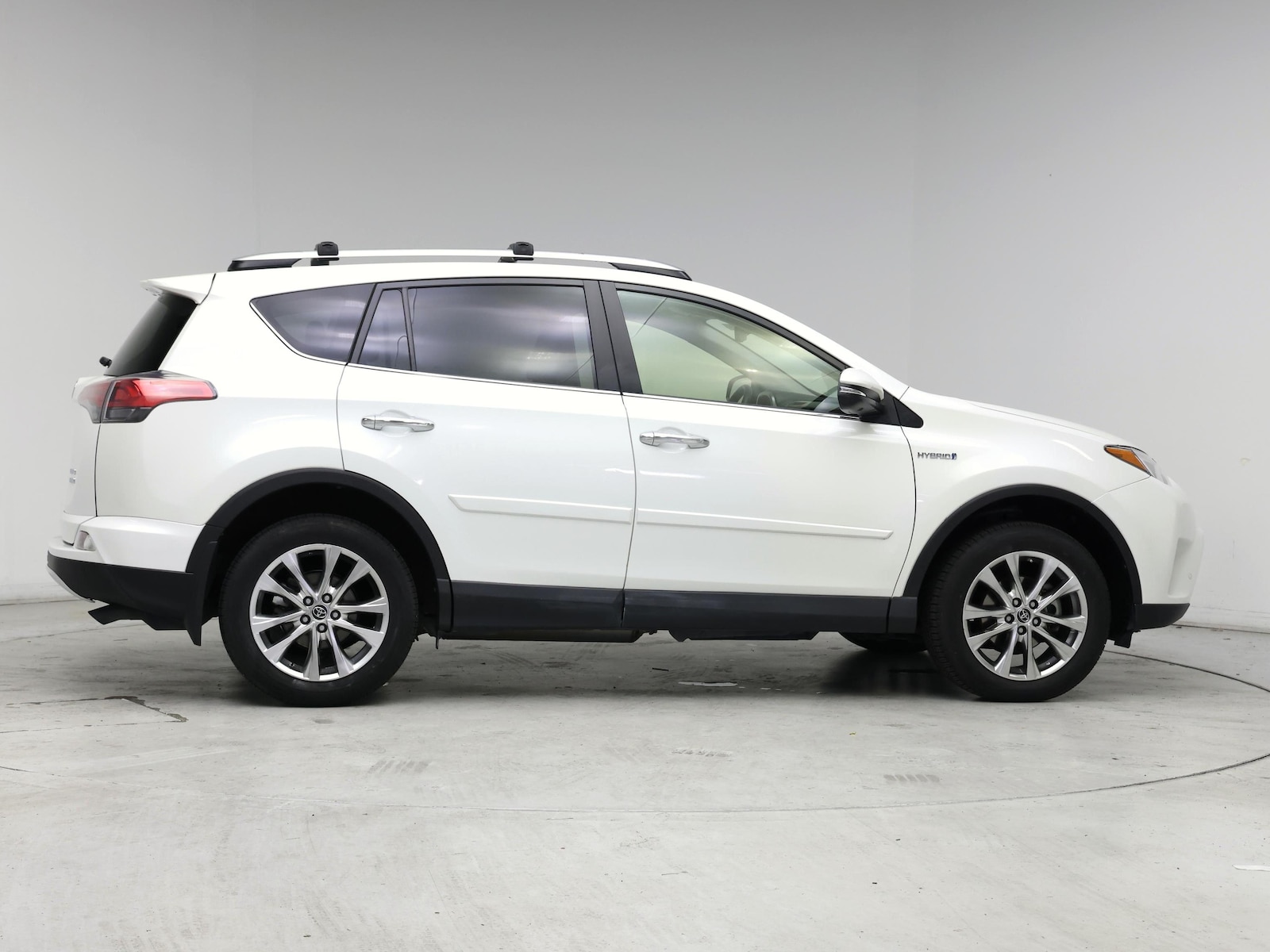 2016 Toyota RAV4 Limited - Photo 8