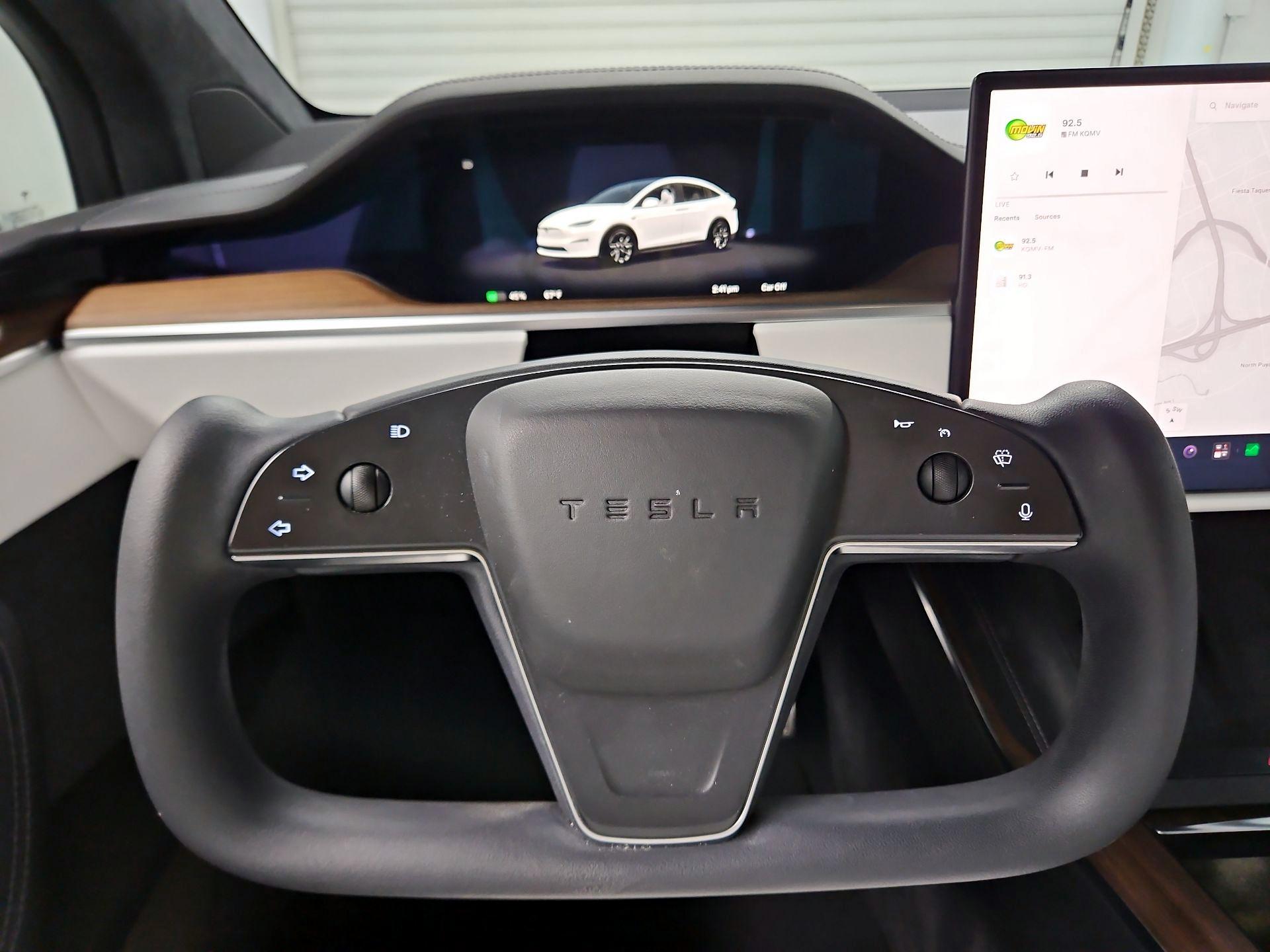 Thumbnail: 2023 Tesla Model X - 10