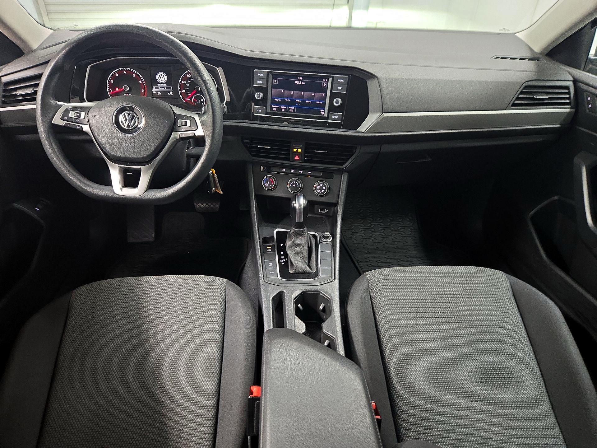 Thumbnail: 2019 Volkswagen Jetta - 9