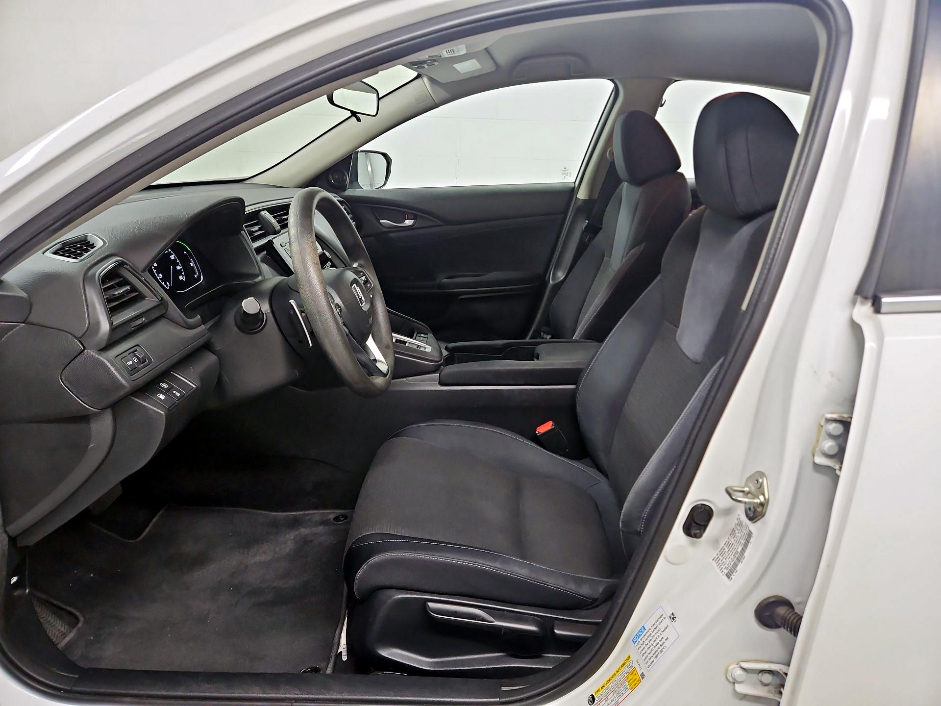 Thumbnail: 2019 Honda Insight - 11