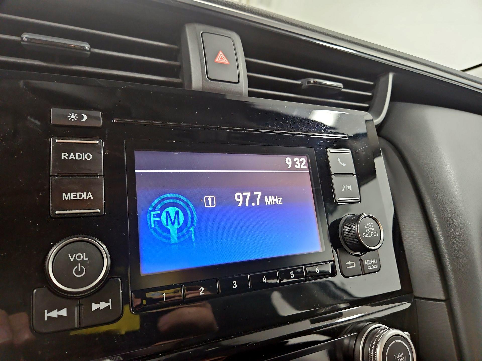Thumbnail: 2019 Honda Insight - 15