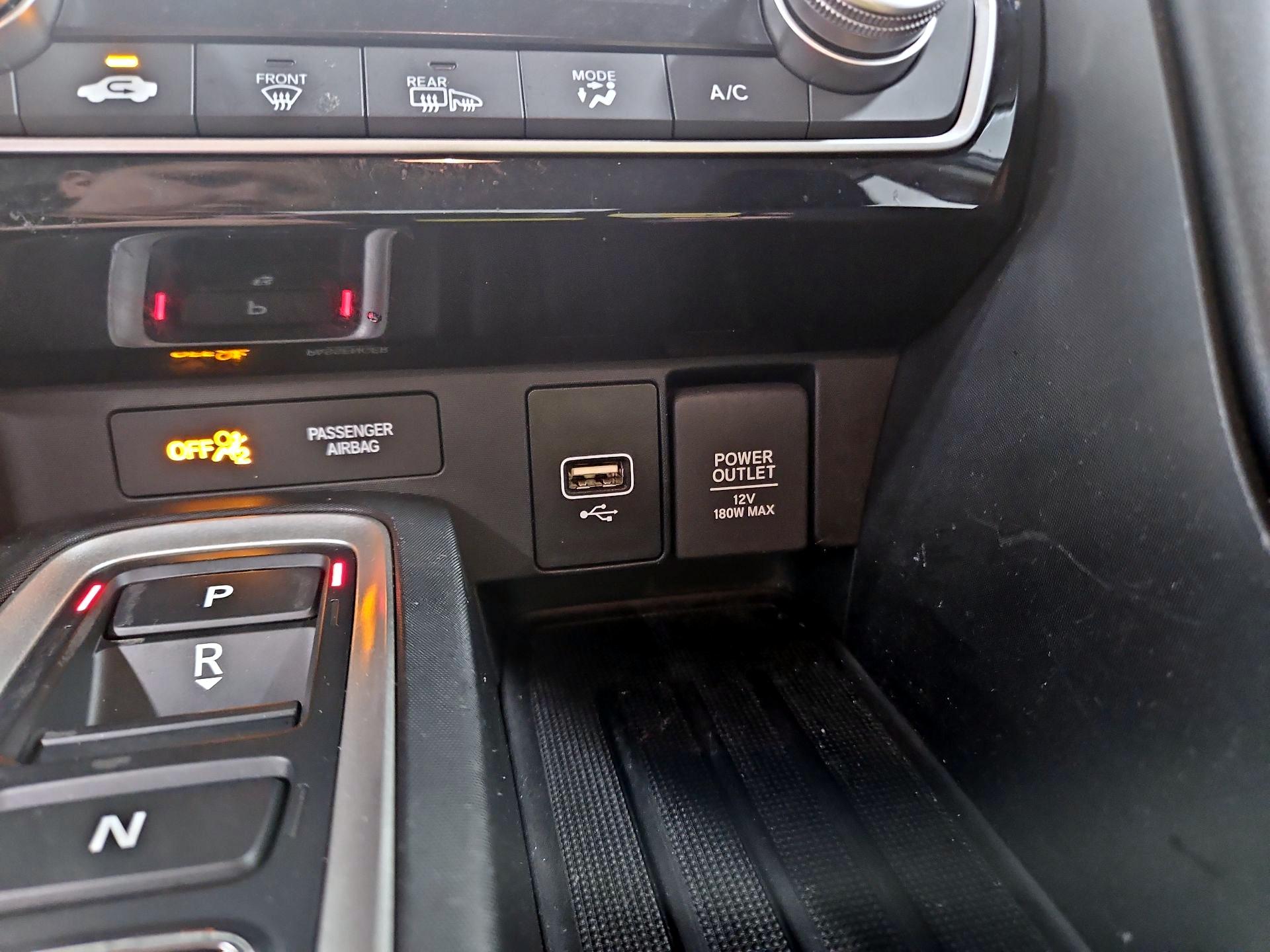 Thumbnail: 2019 Honda Insight - 18