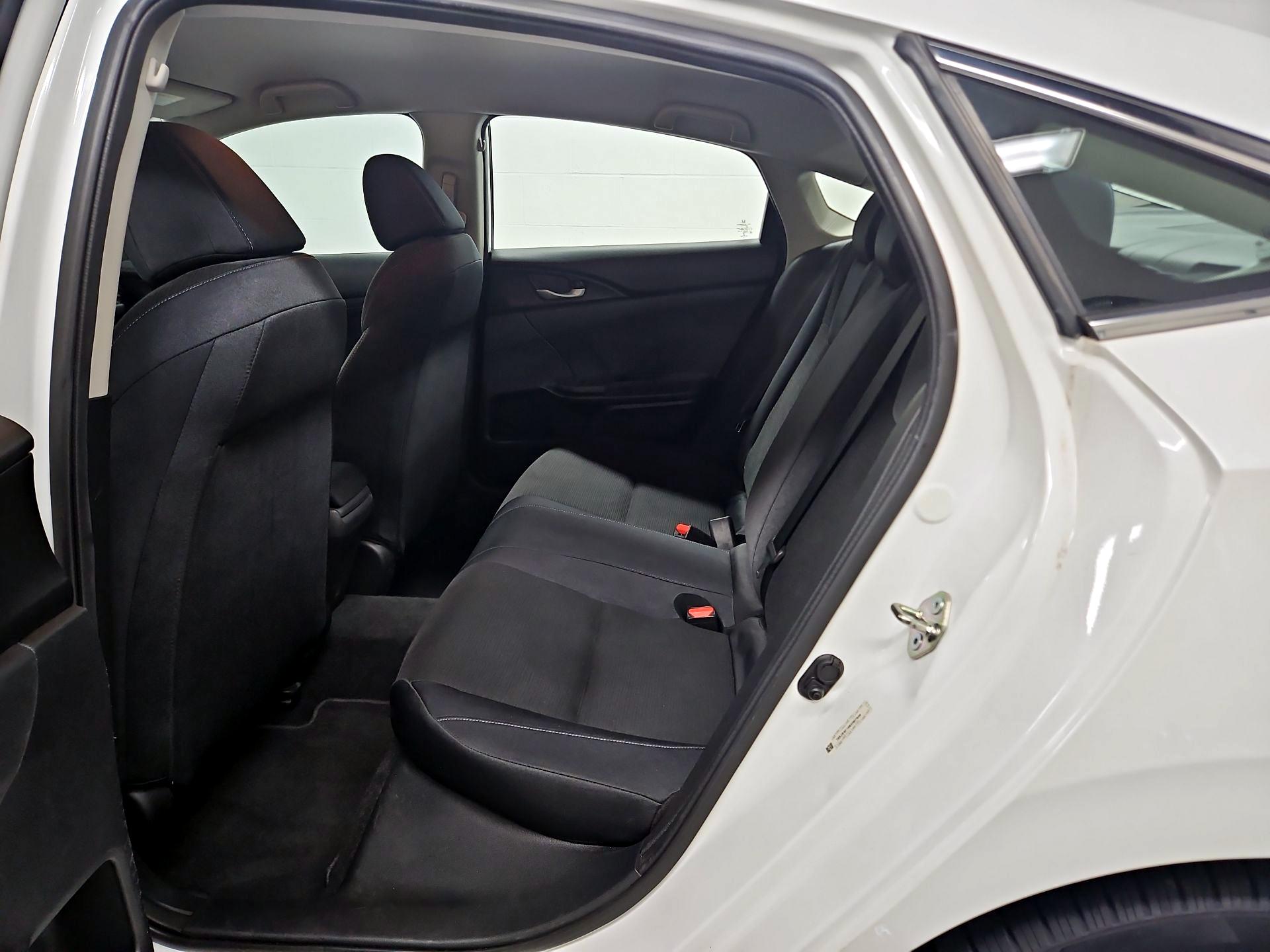 Thumbnail: 2019 Honda Insight - 19