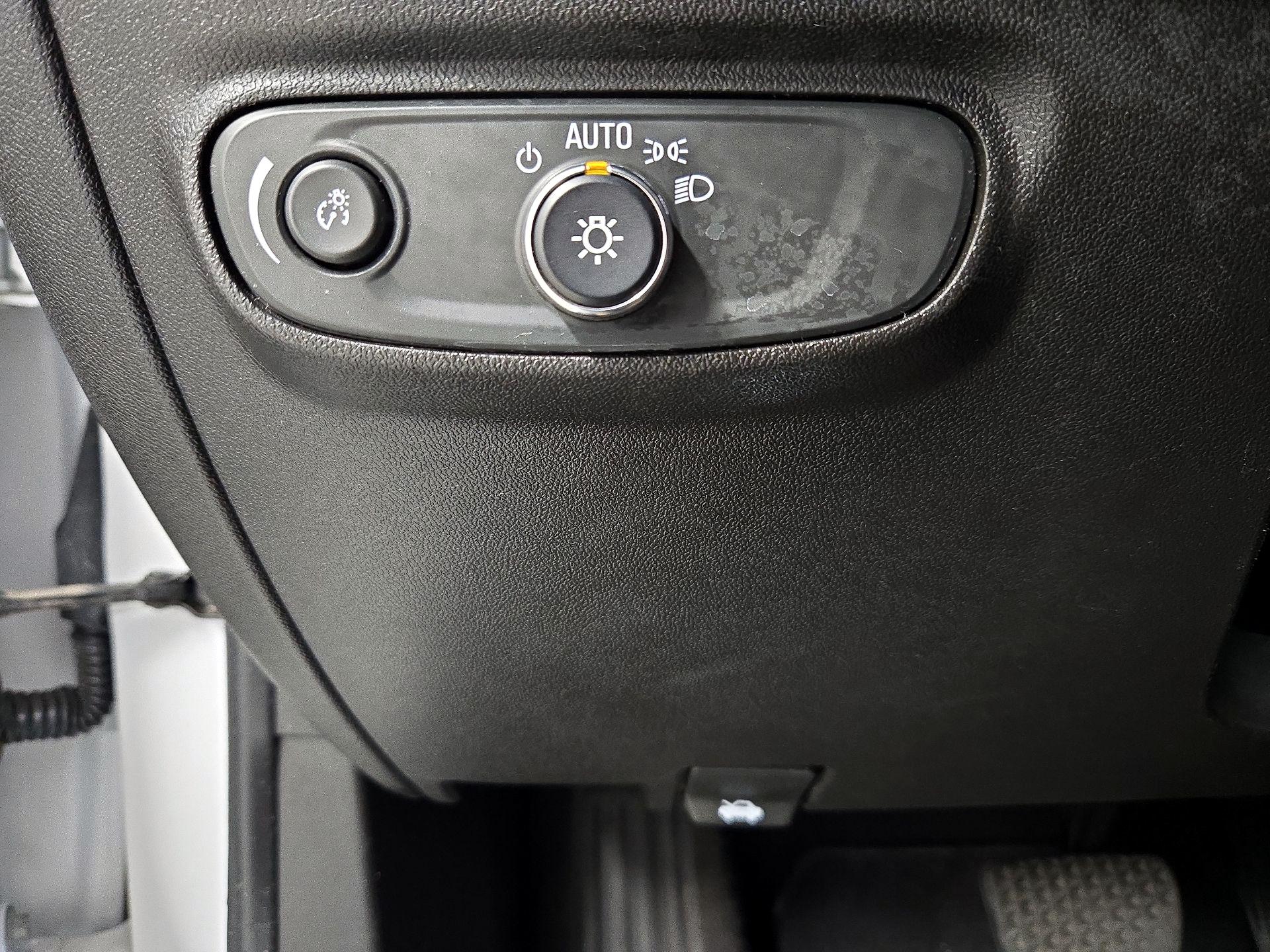 Thumbnail: 2021 Chevrolet Equinox - 13