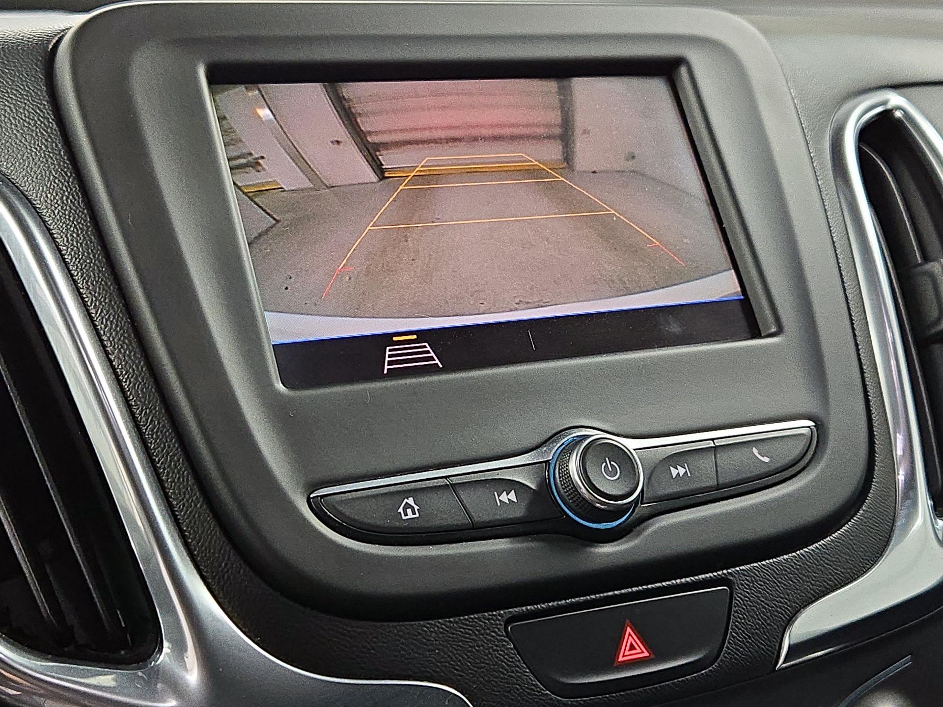 Thumbnail: 2021 Chevrolet Equinox - 14