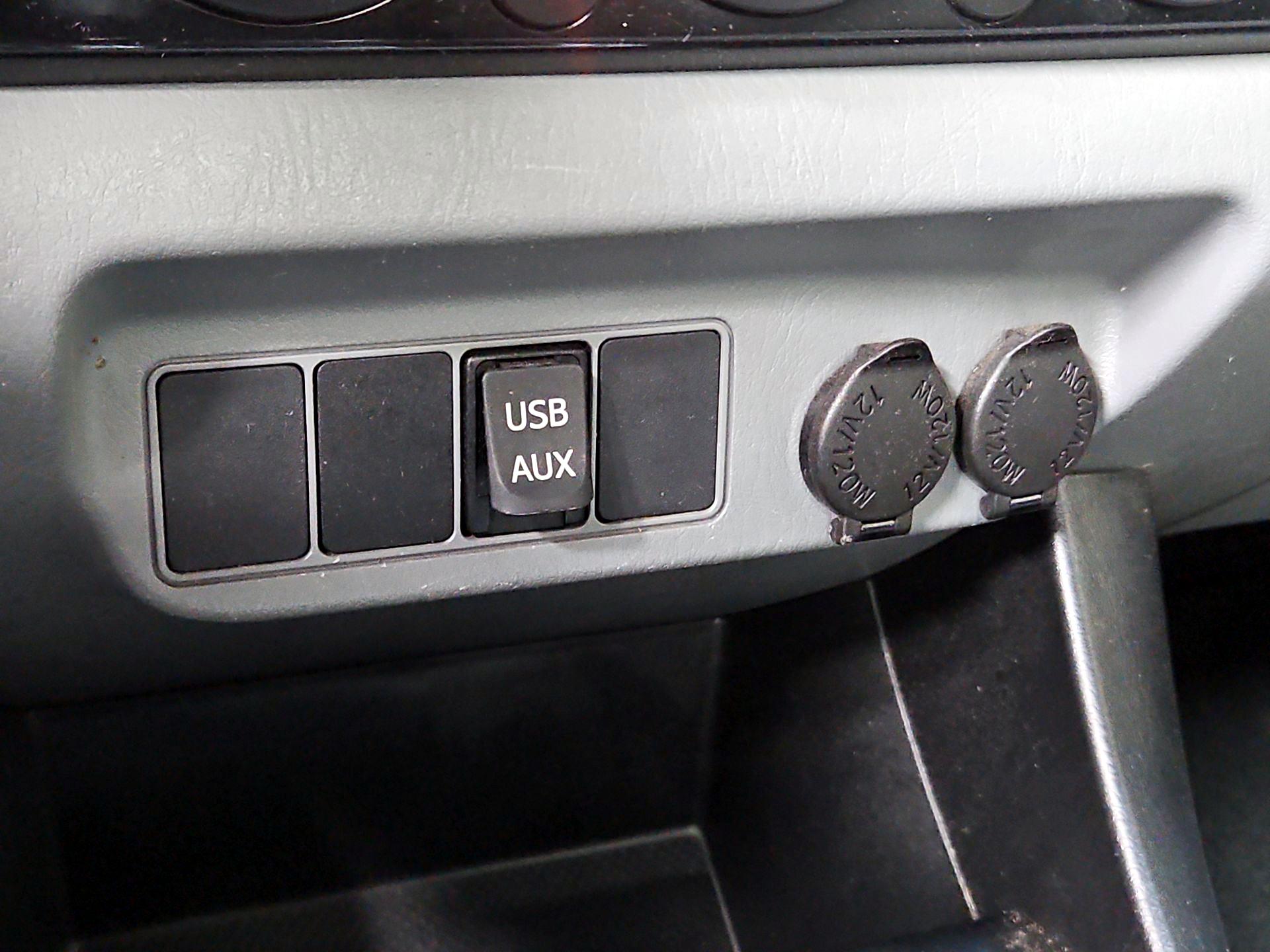 Thumbnail: 2014 Toyota Tacoma - 18