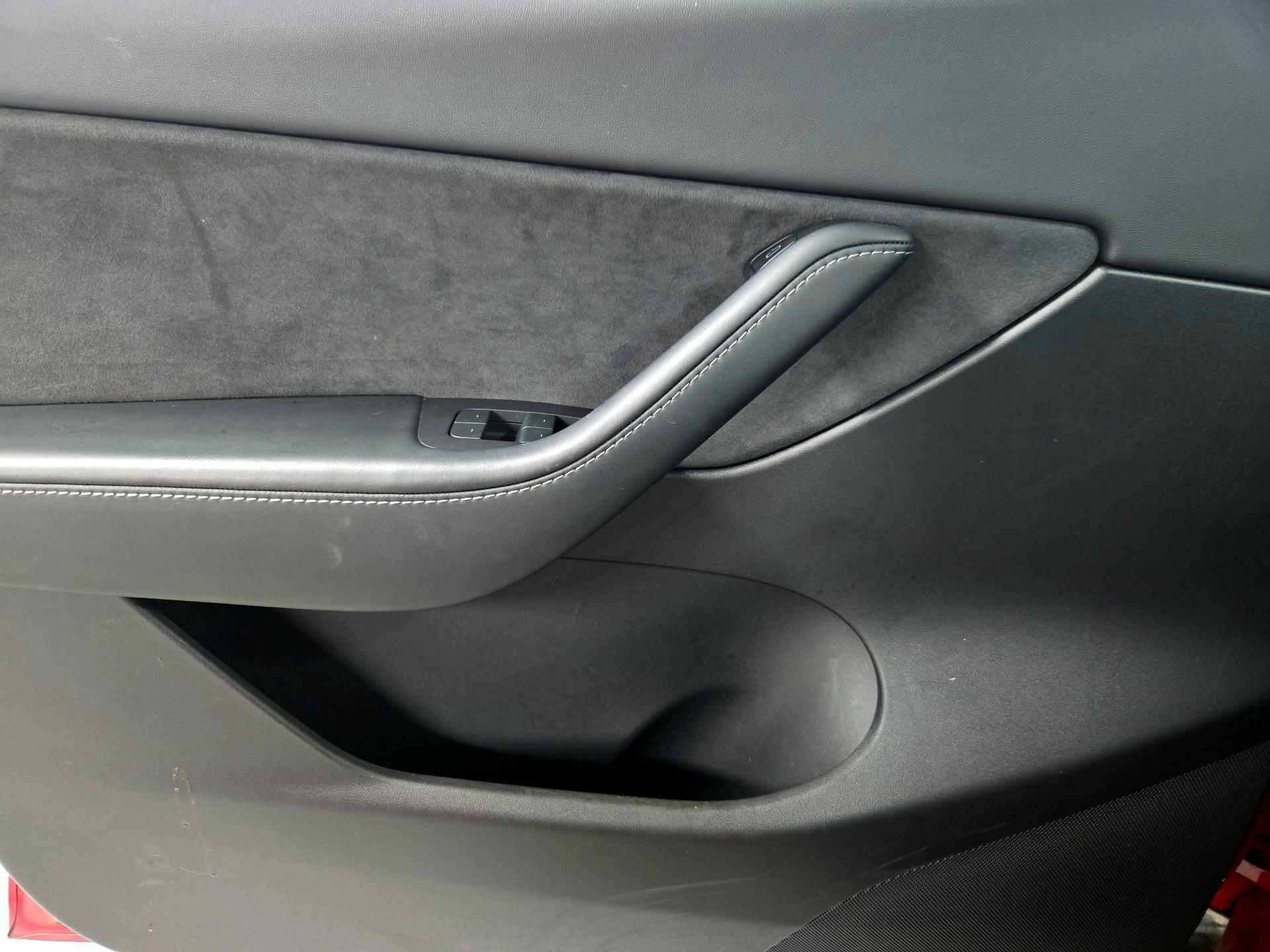 Thumbnail: 2022 Tesla Model Y - 12