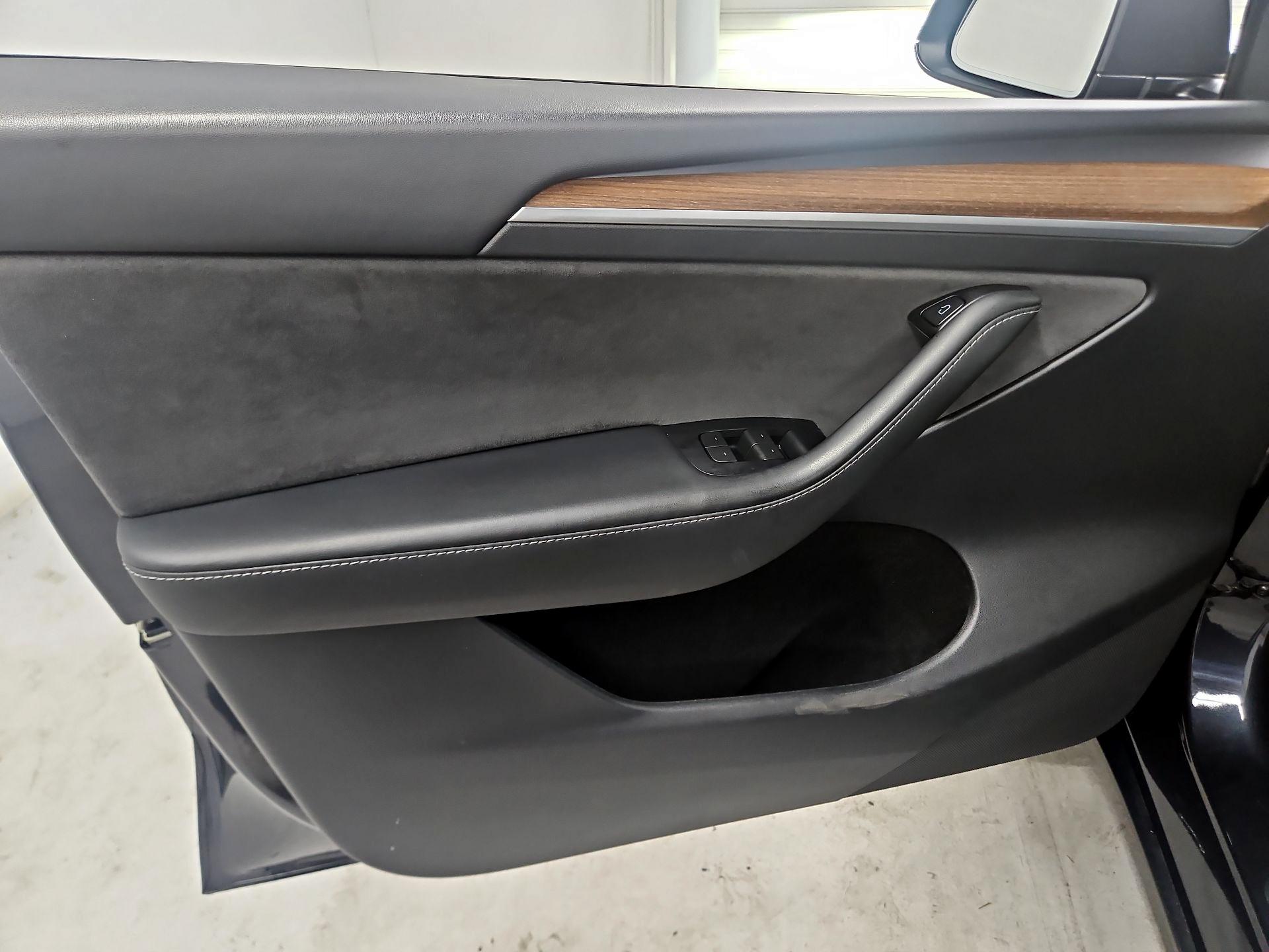 Thumbnail: 2024 Tesla Model Y - 12