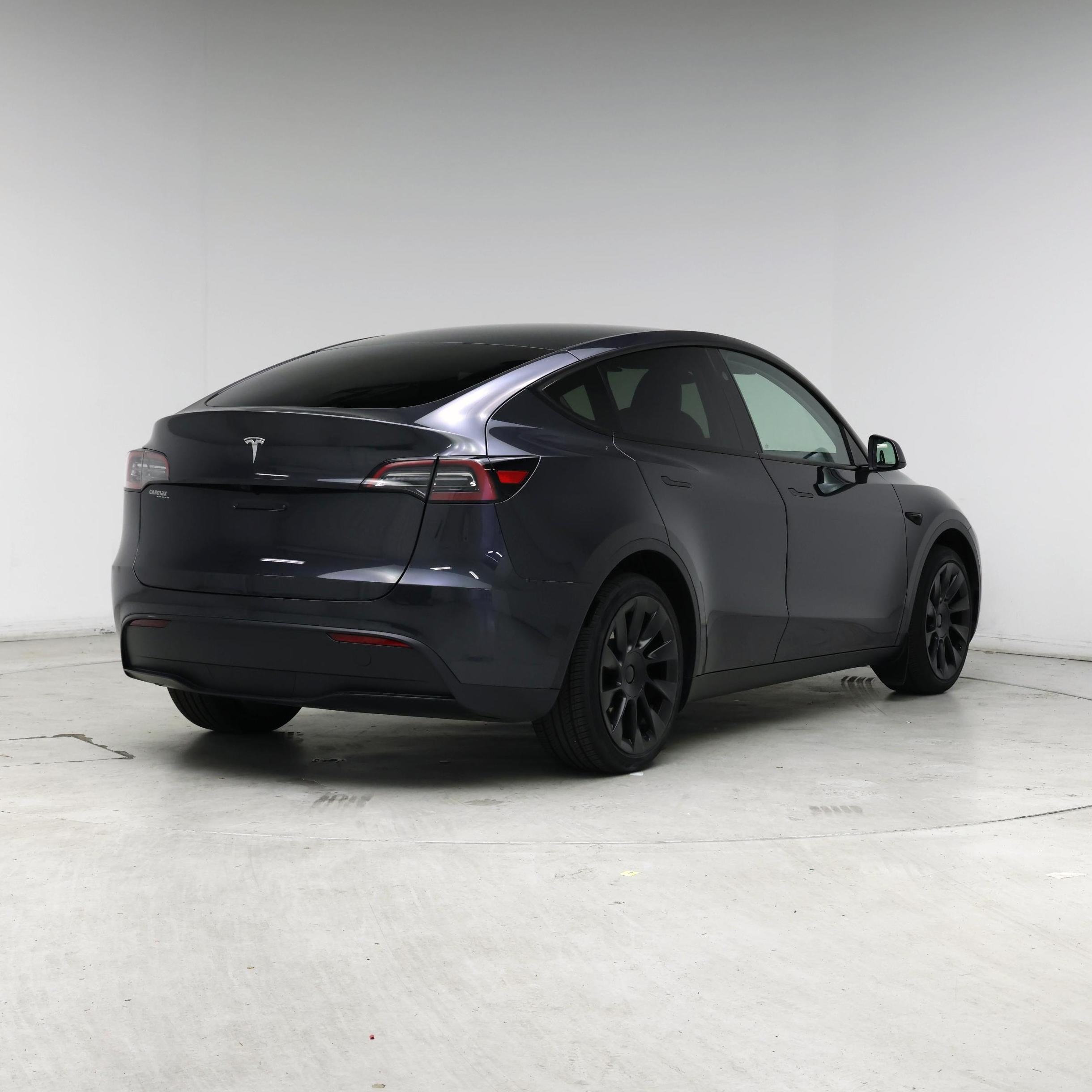 Thumbnail: 2024 Tesla Model Y - 8