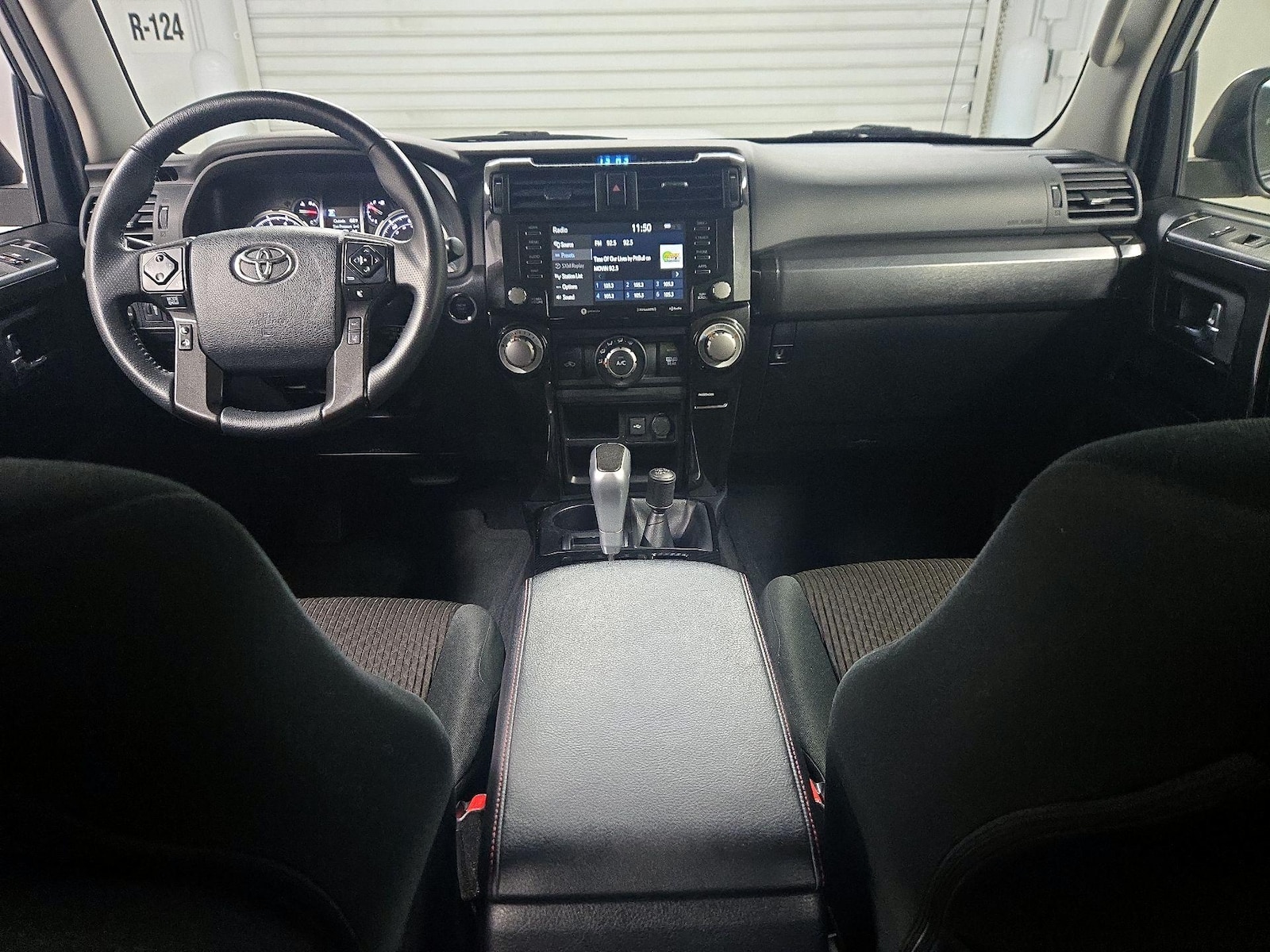 2021 Toyota 4Runner Off-Road - Photo 10