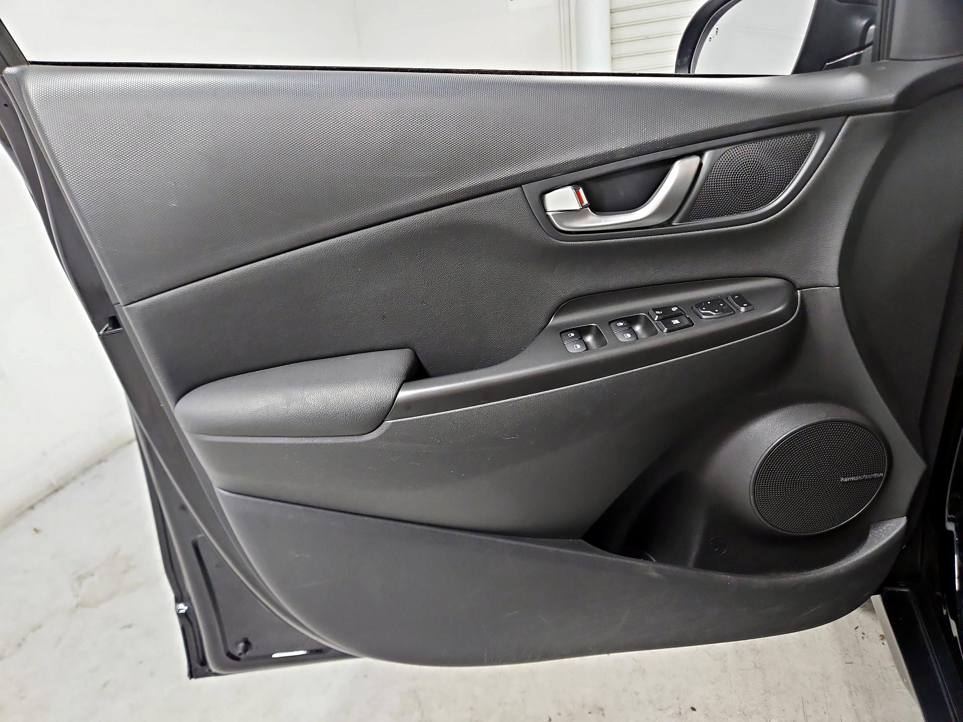 Thumbnail: 2023 Hyundai Kona - 12
