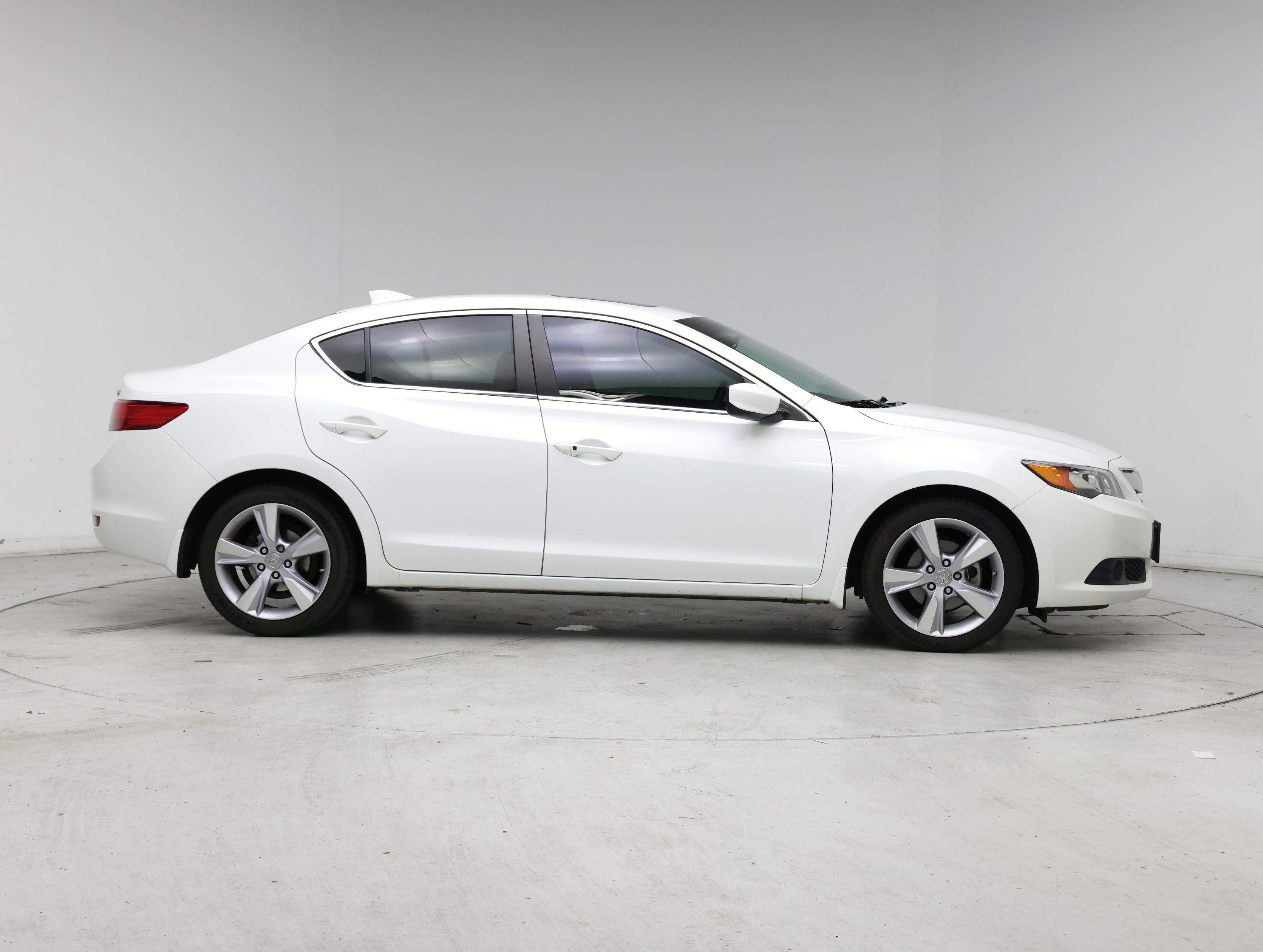 Thumbnail: 2015 Acura ILX - 7