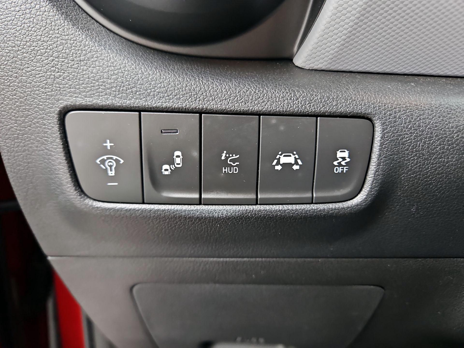Thumbnail: 2021 Hyundai Kona - 13