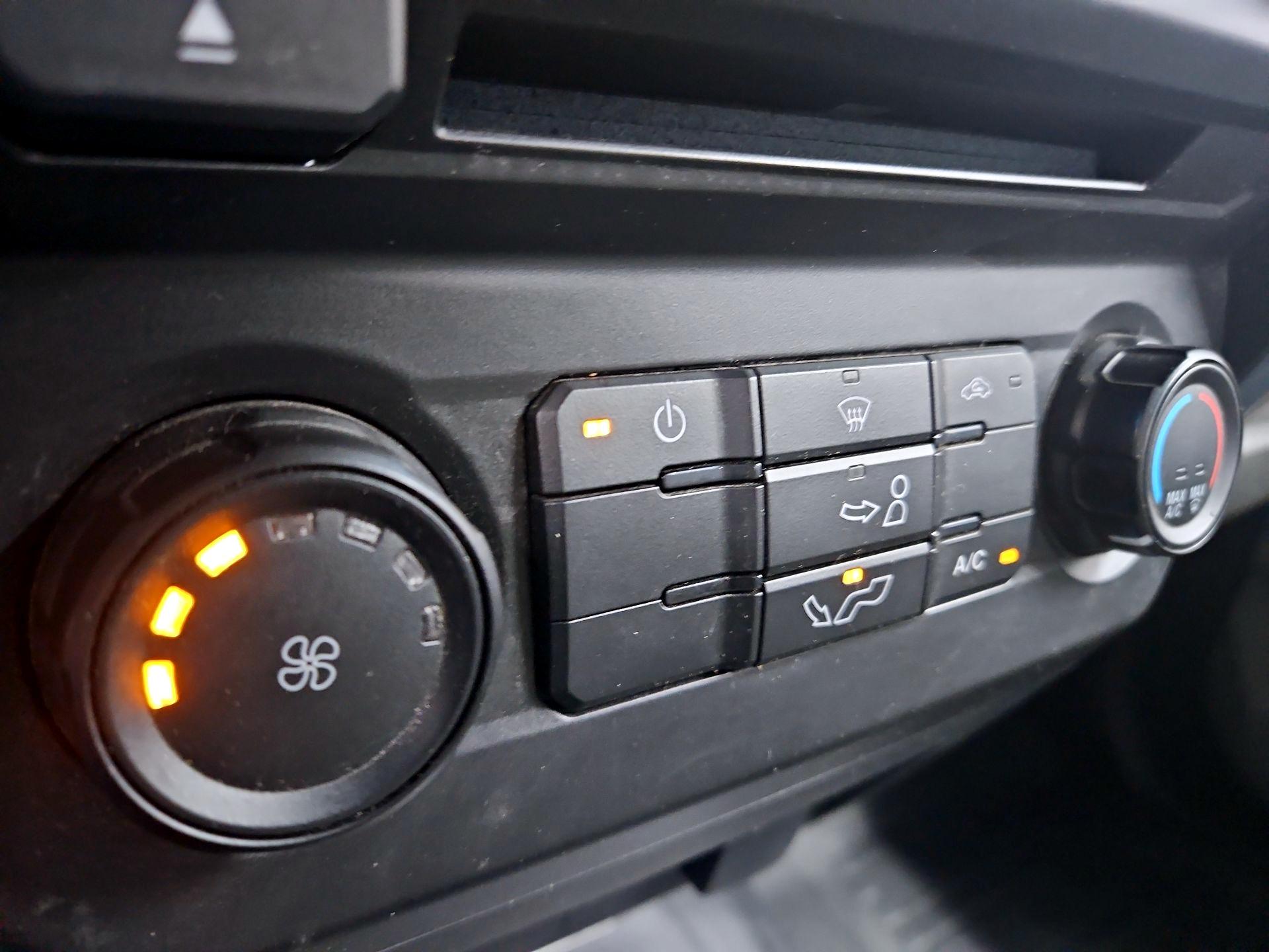 Thumbnail: 2017 Ford F-150 - 15