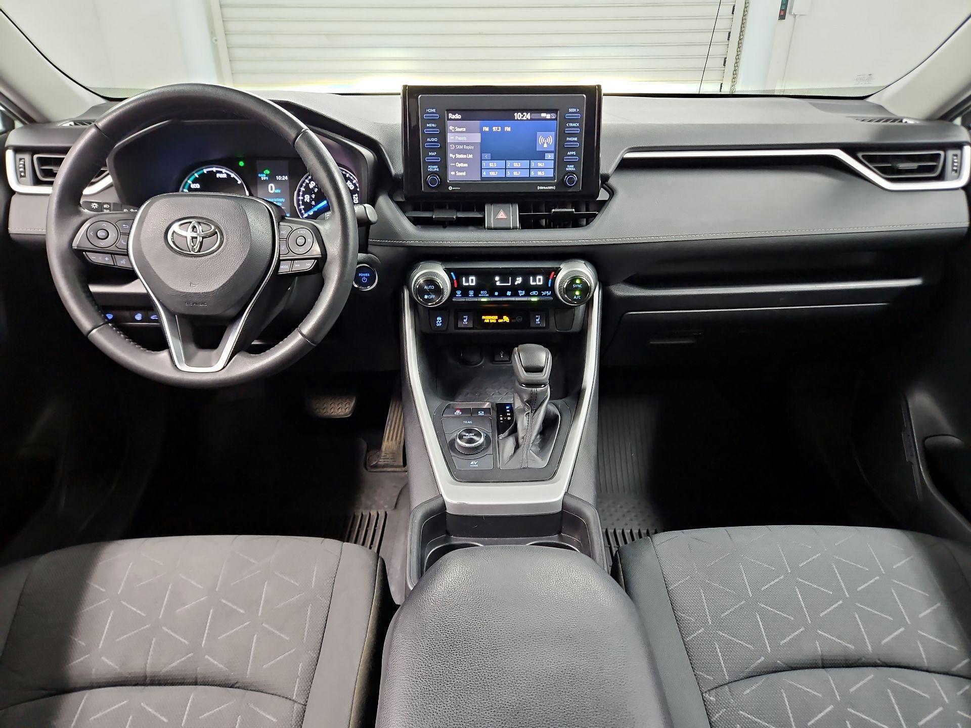 Thumbnail: 2021 Toyota RAV4 - 9