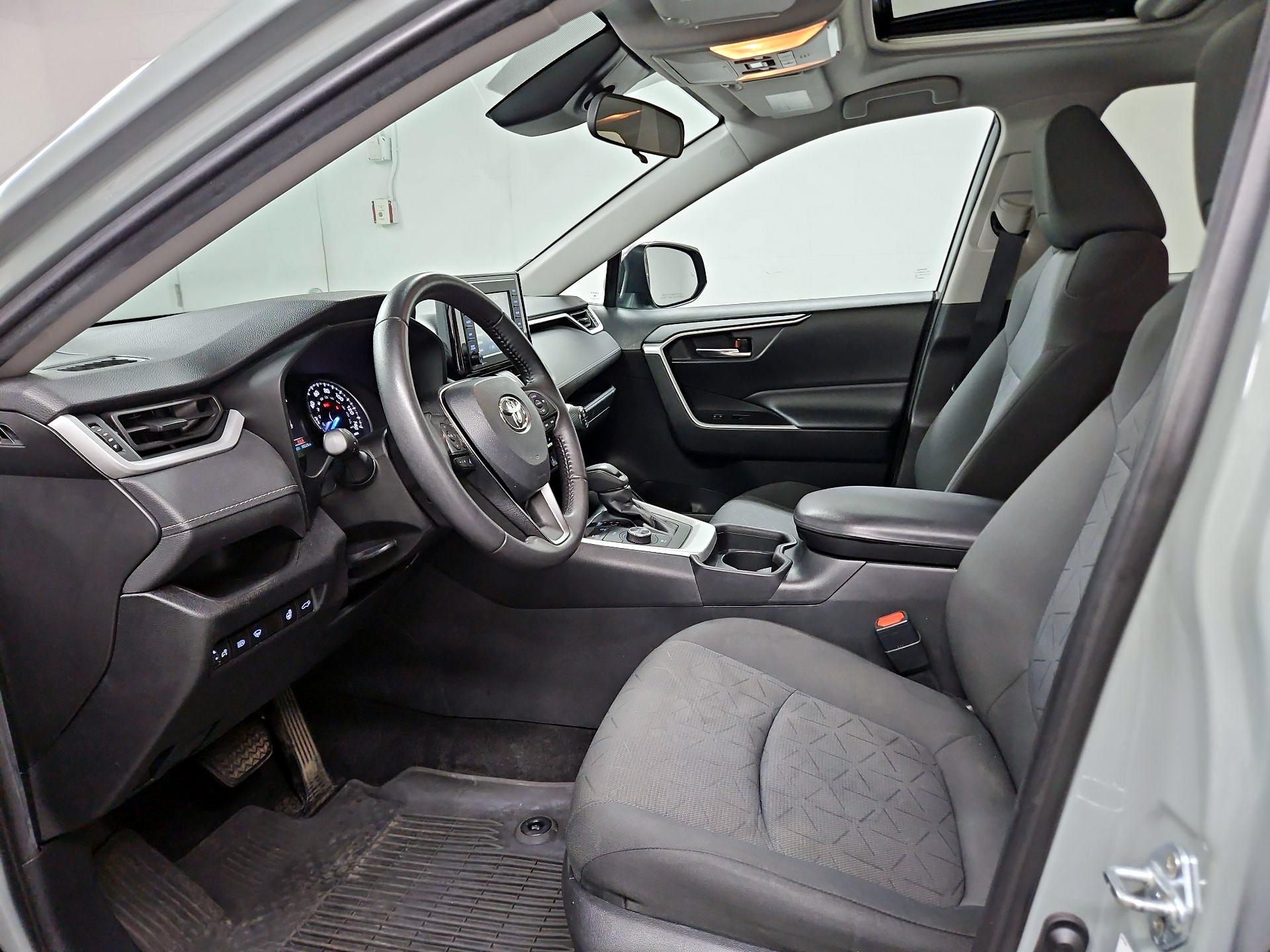 Thumbnail: 2021 Toyota RAV4 - 11