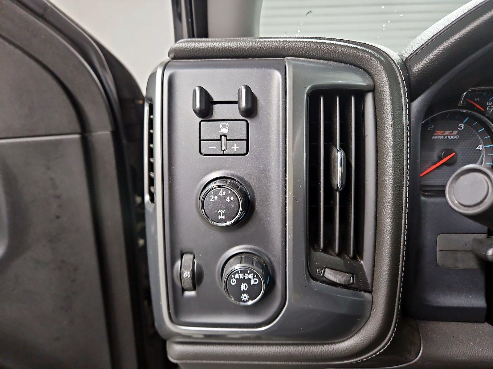 2016 Chevrolet Silverado 2500HD LTZ - Photo 14