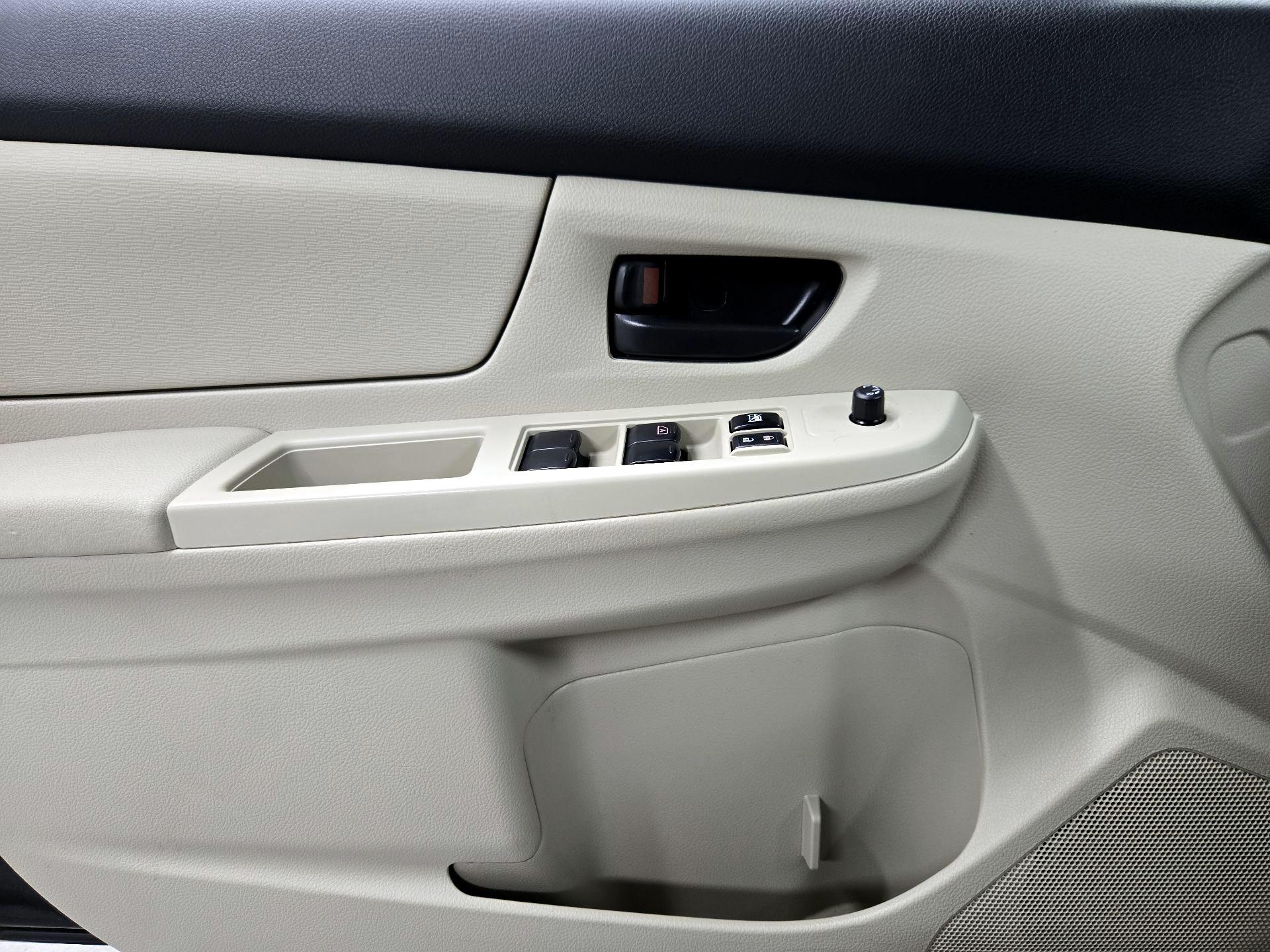 Thumbnail: 2014 Subaru Impreza - 12