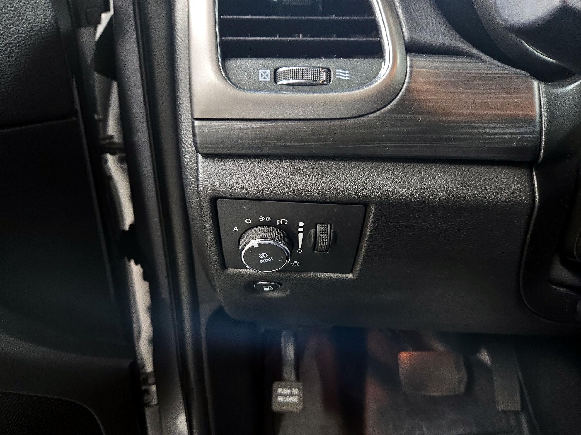Thumbnail: 2021 Jeep Grand Cherokee - 13