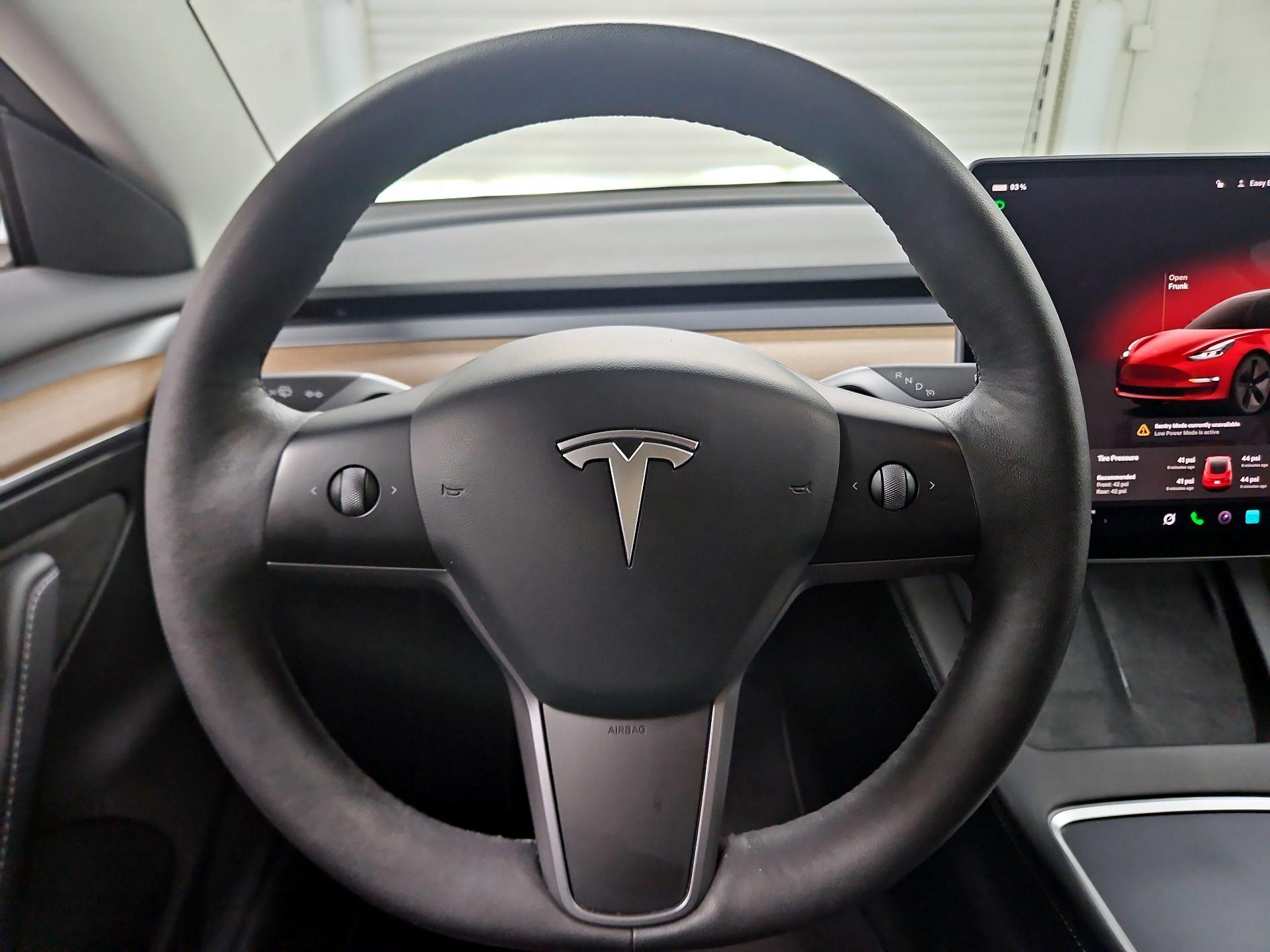 Thumbnail: 2022 Tesla Model 3 - 10