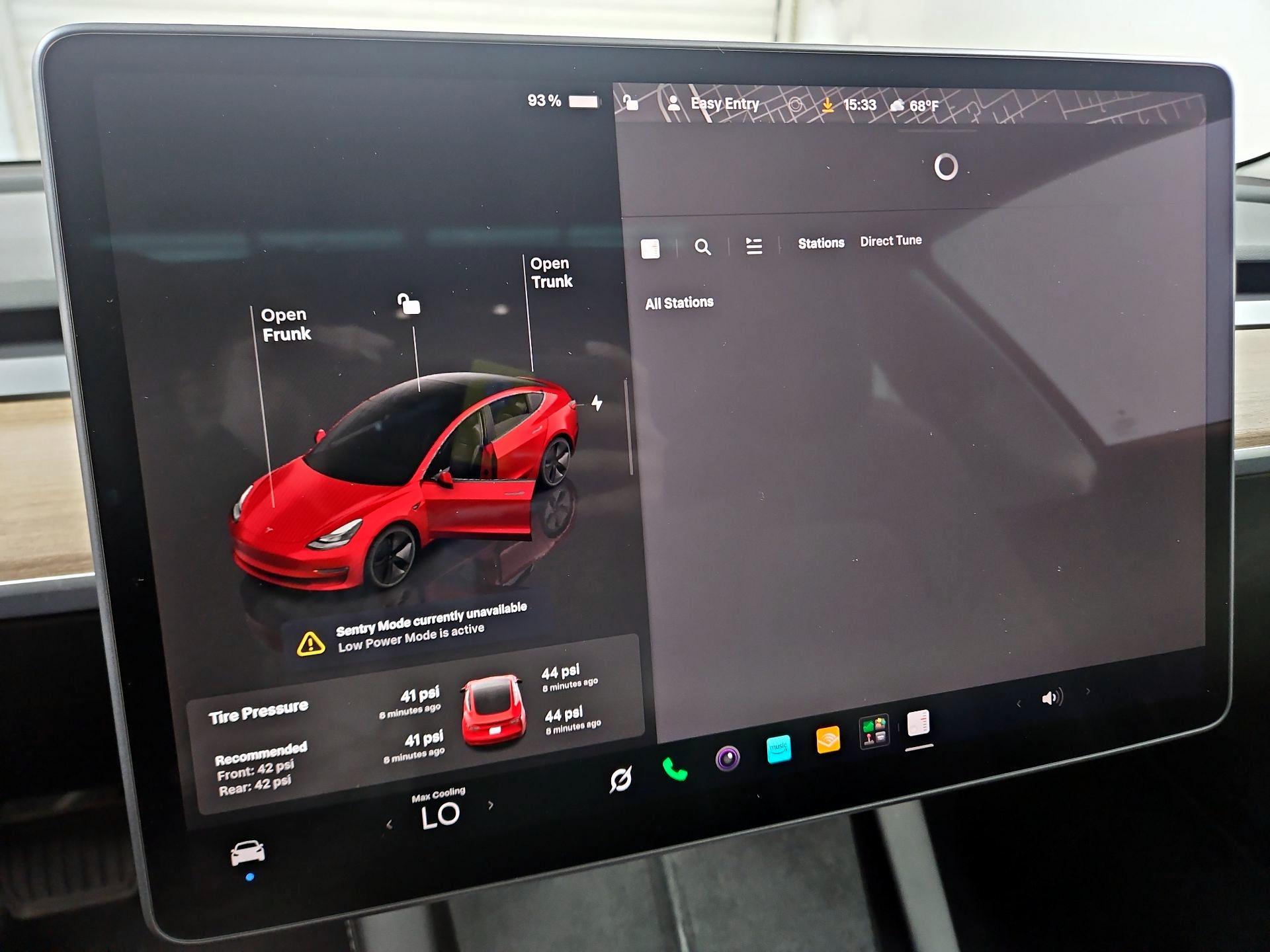 Thumbnail: 2022 Tesla Model 3 - 16