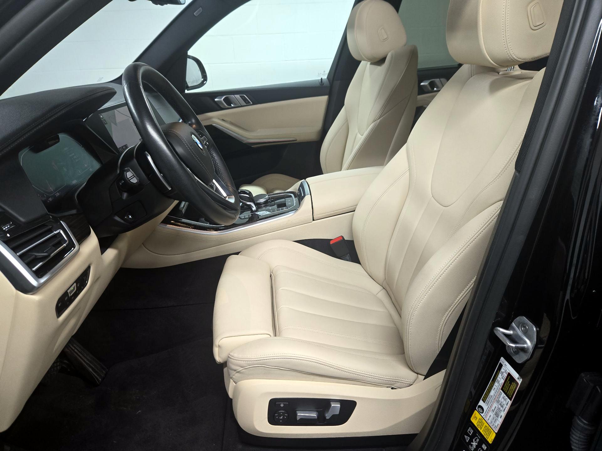 Thumbnail: 2021 BMW X5 - 11