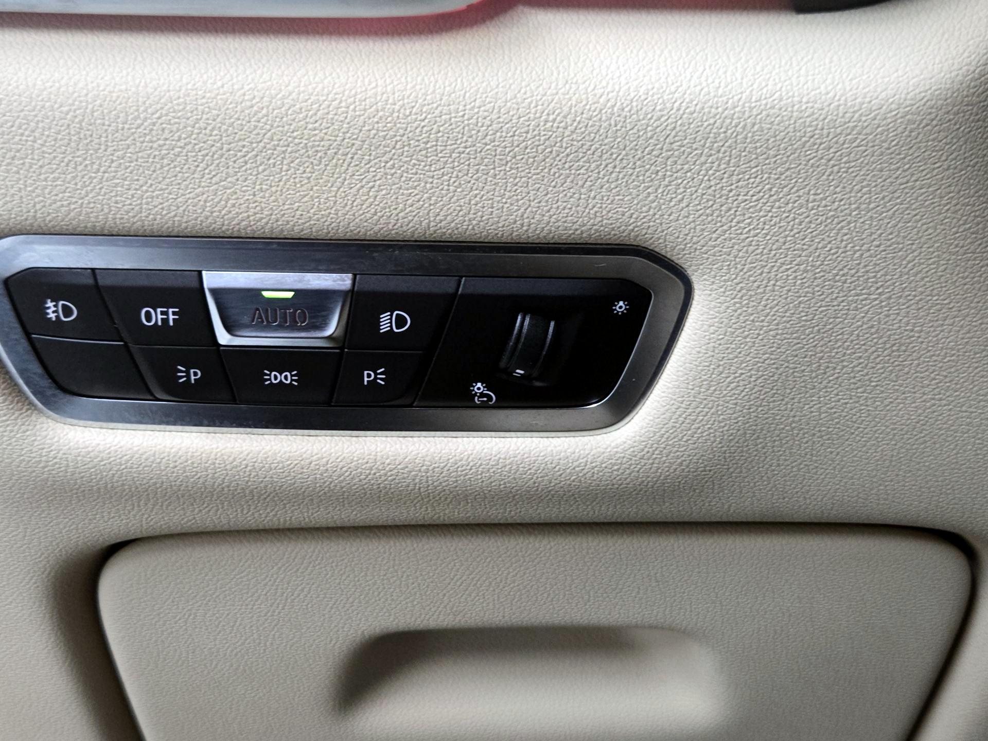 Thumbnail: 2021 BMW X5 - 13