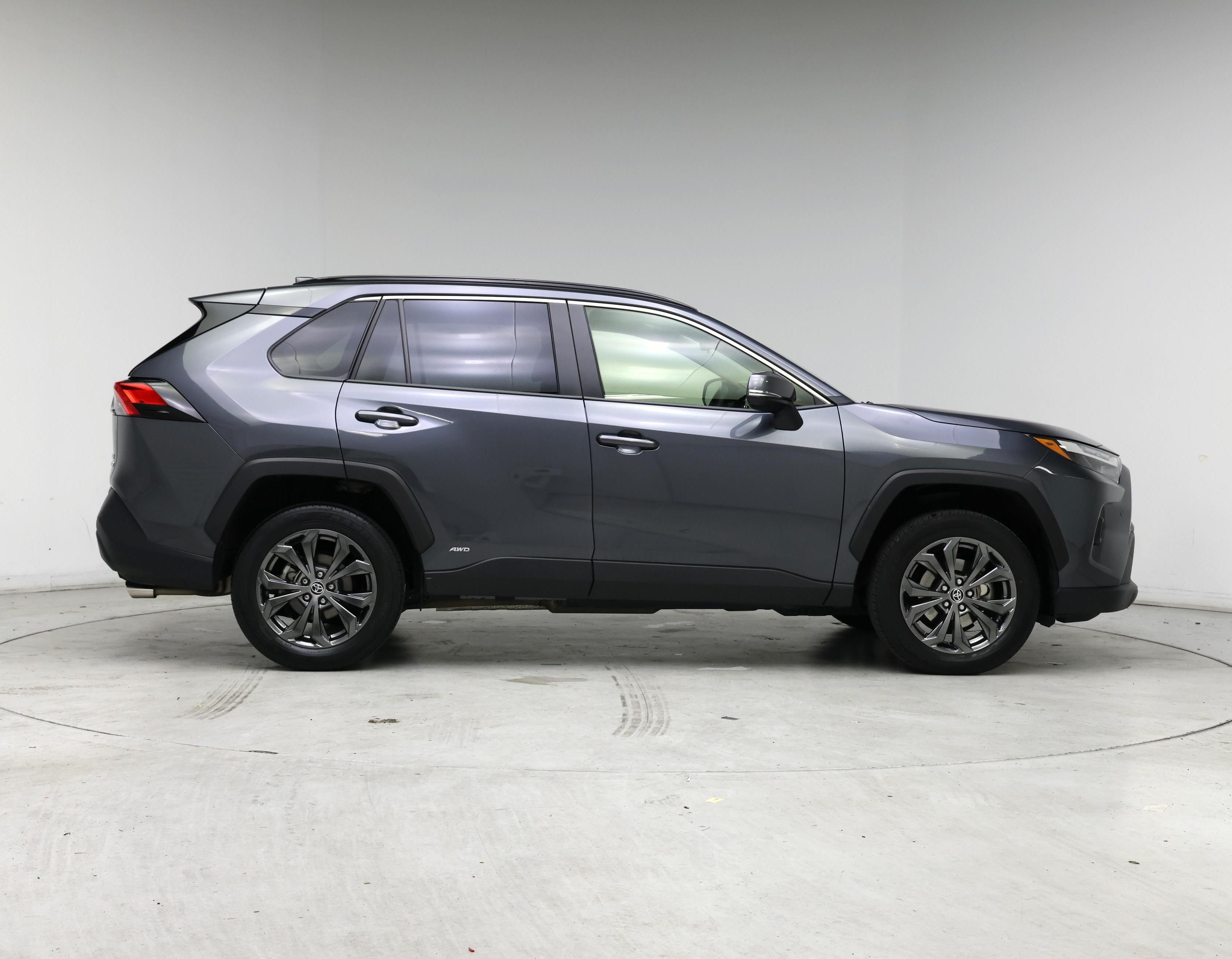Thumbnail: 2023 Toyota RAV4 - 7