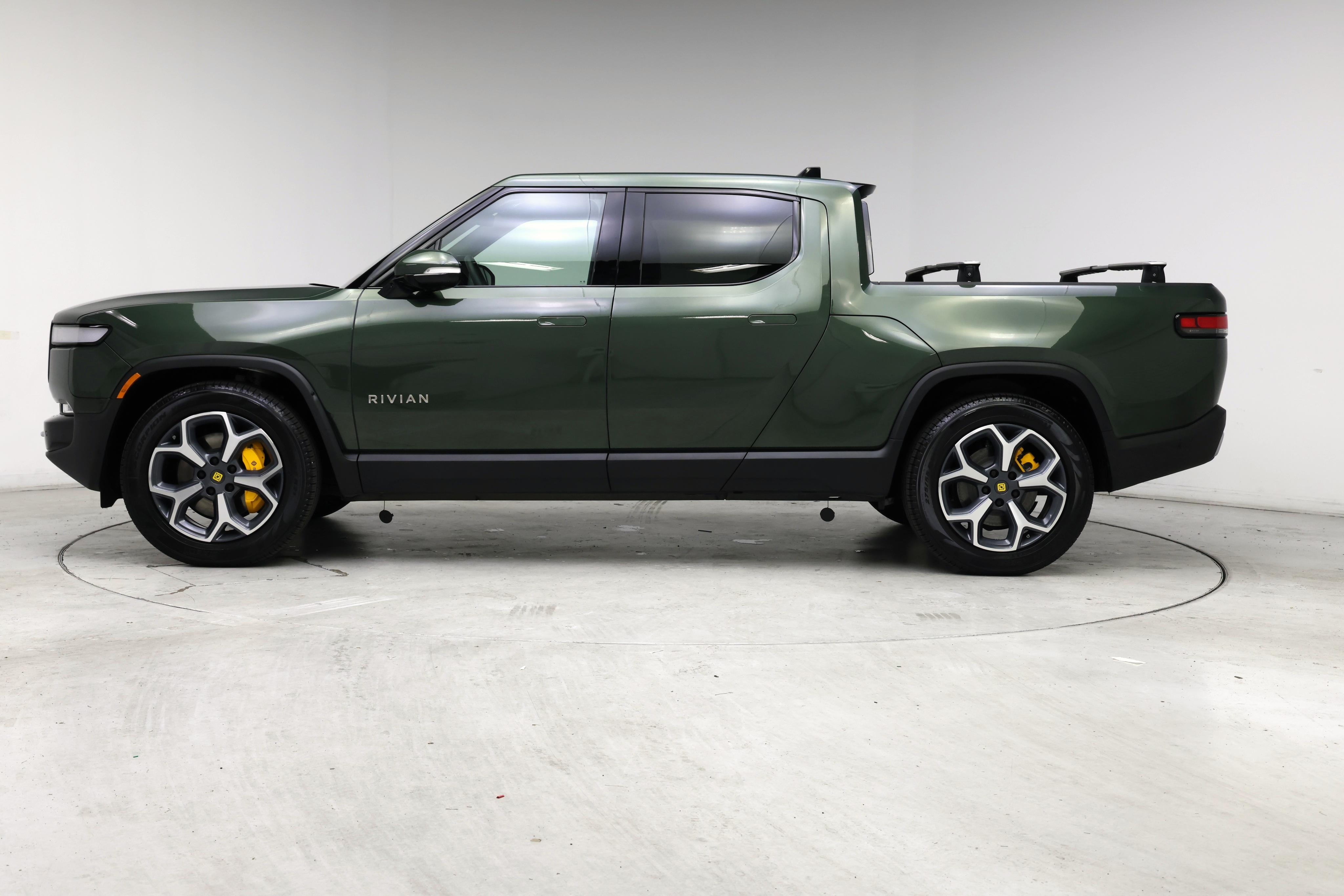 Thumbnail: 2023 Rivian R1T - 3
