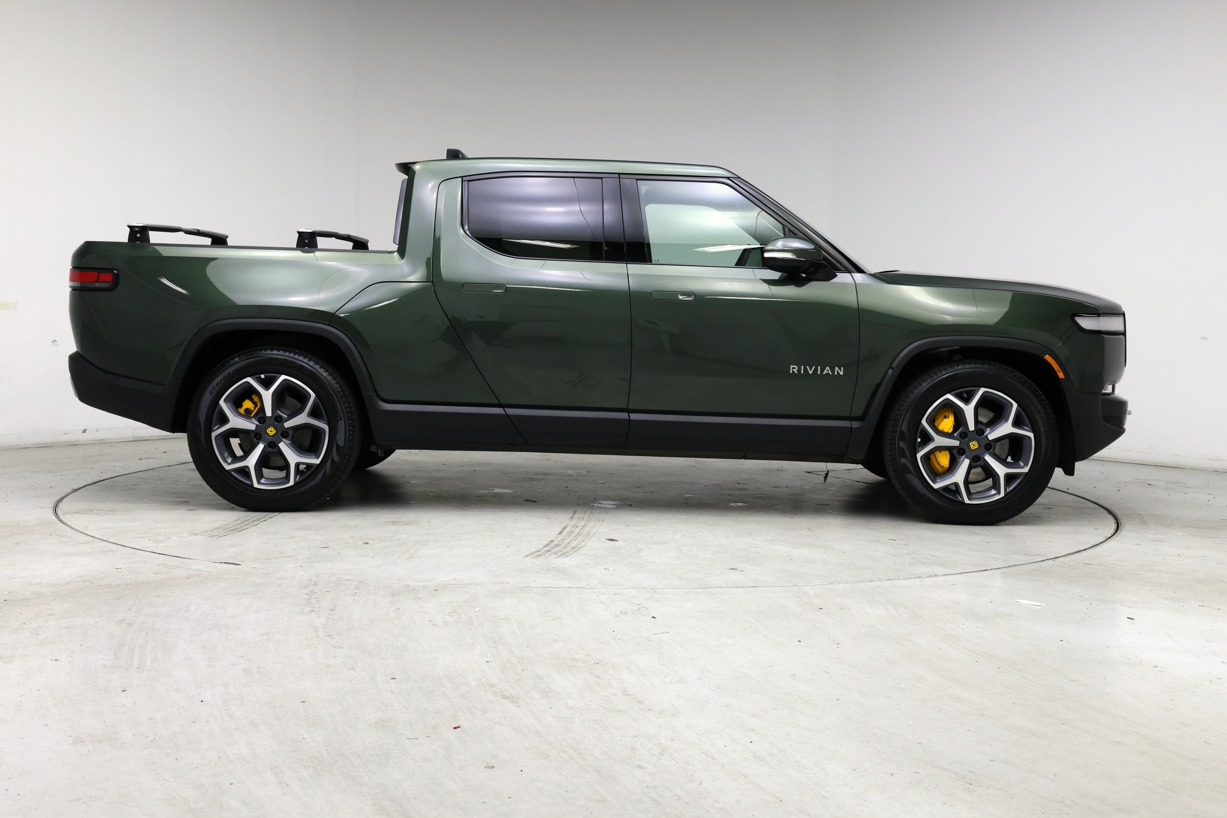 Thumbnail: 2023 Rivian R1T - 7