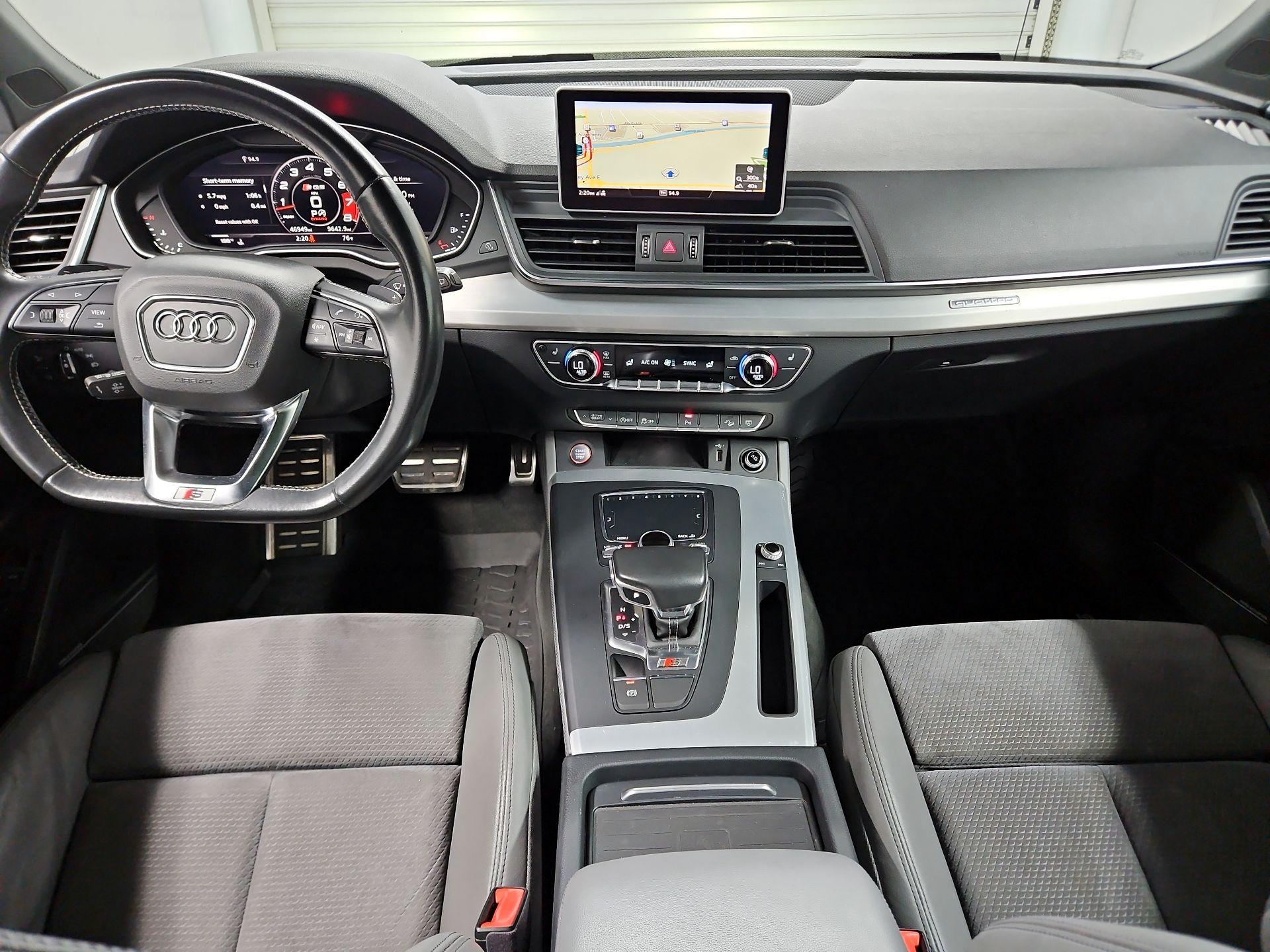 Thumbnail: 2019 Audi SQ5 - 9