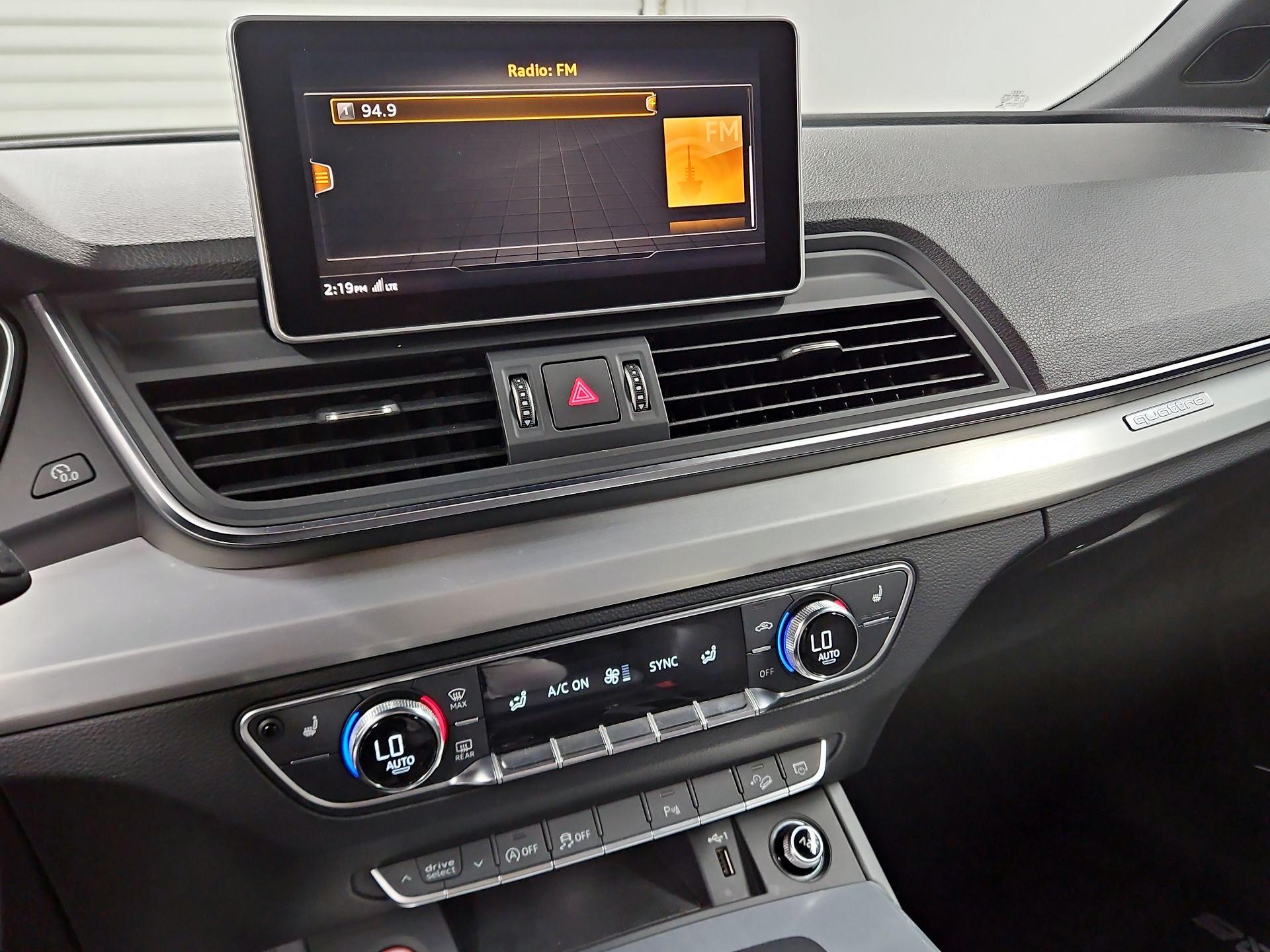Thumbnail: 2019 Audi SQ5 - 16