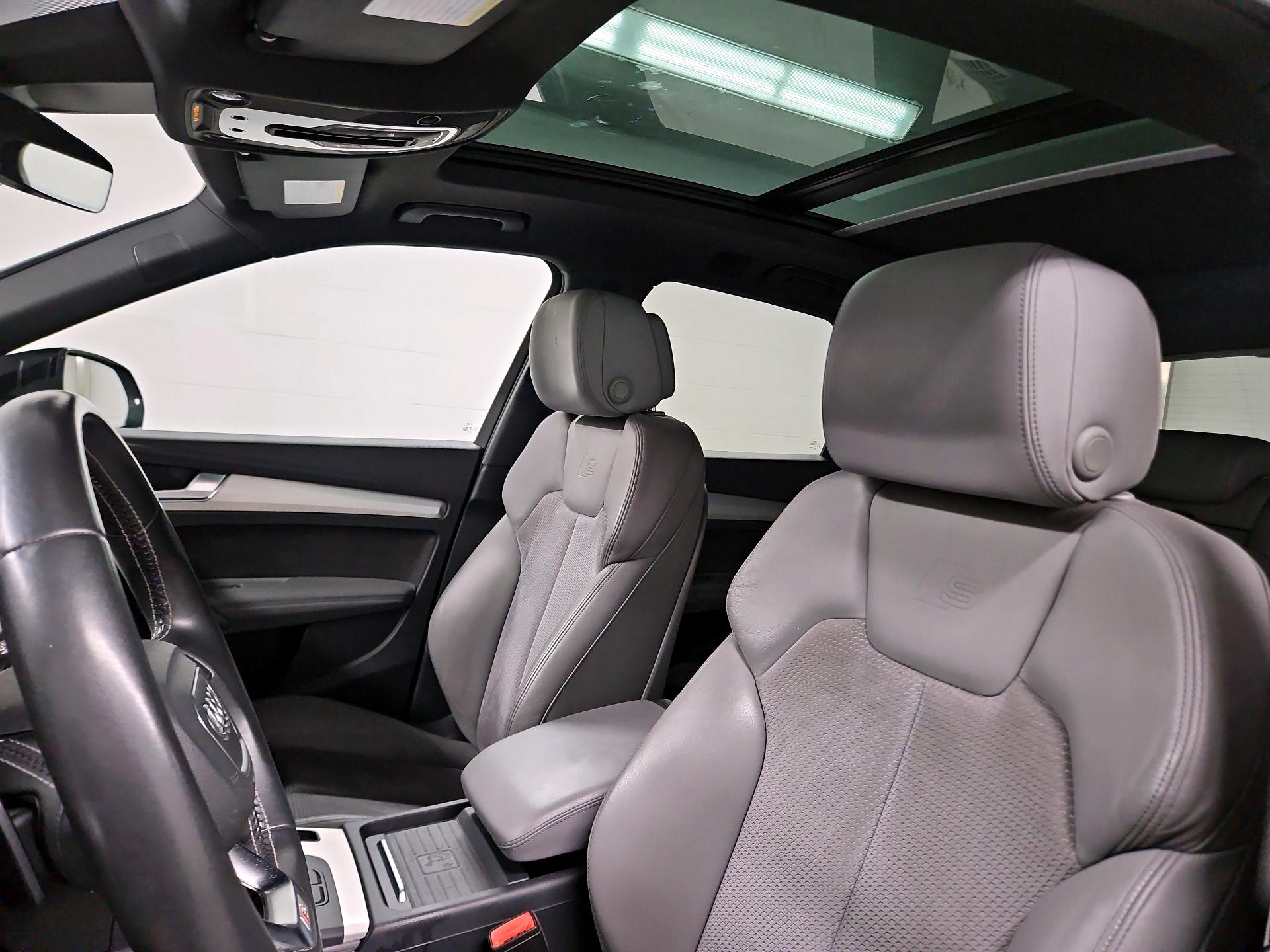 Thumbnail: 2019 Audi SQ5 - 20