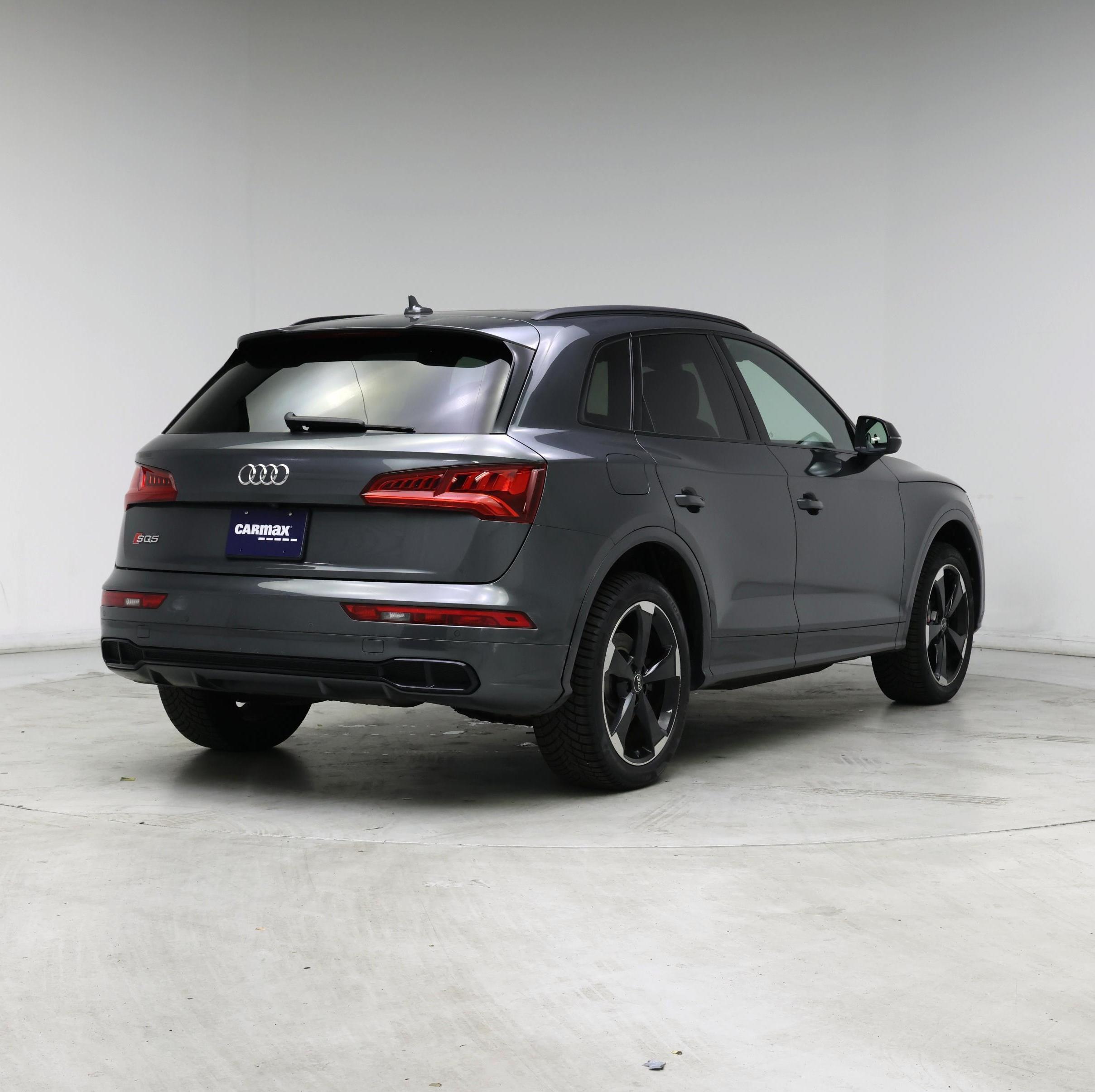 Thumbnail: 2019 Audi SQ5 - 8