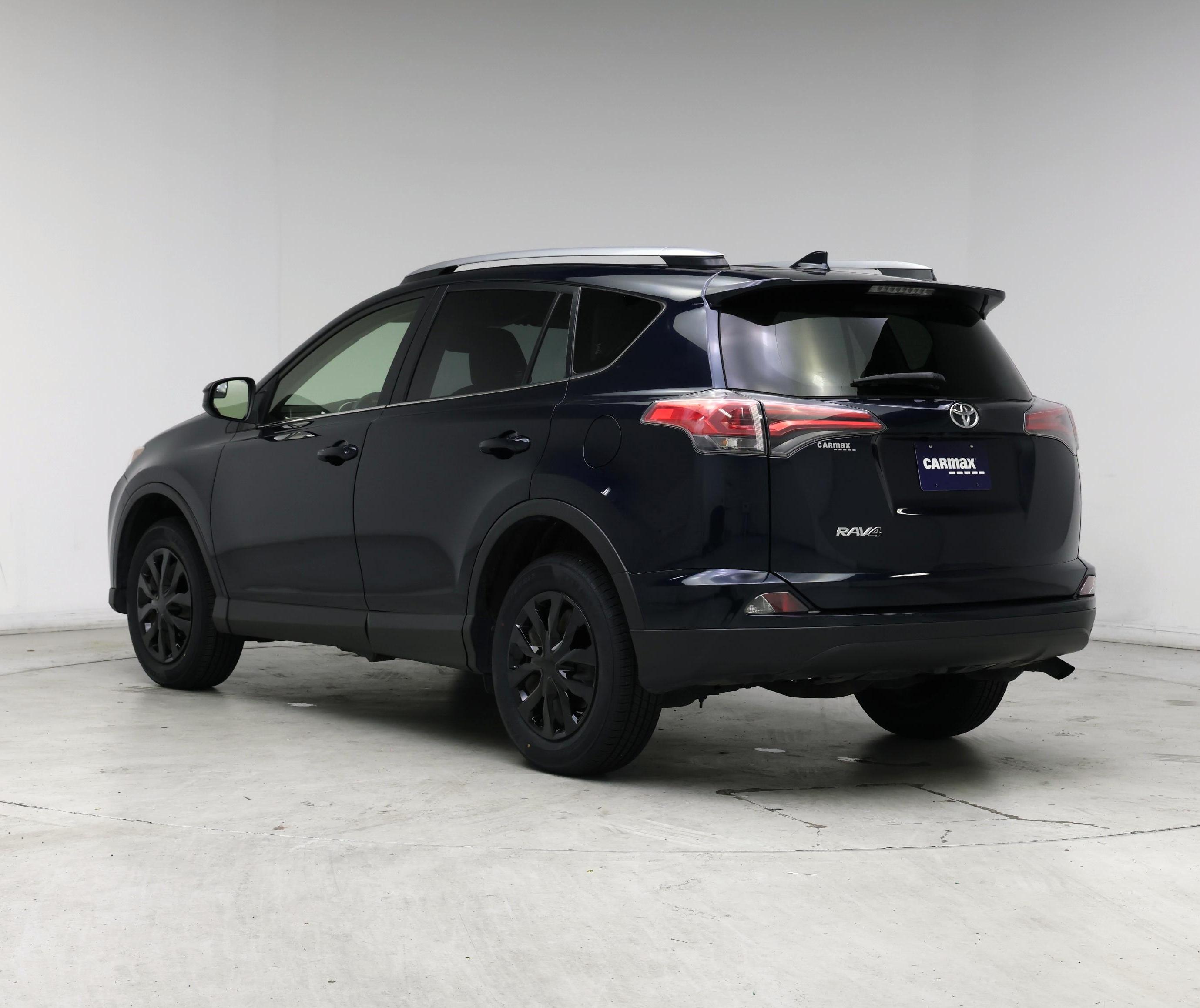 Thumbnail: 2018 Toyota RAV4 - 2