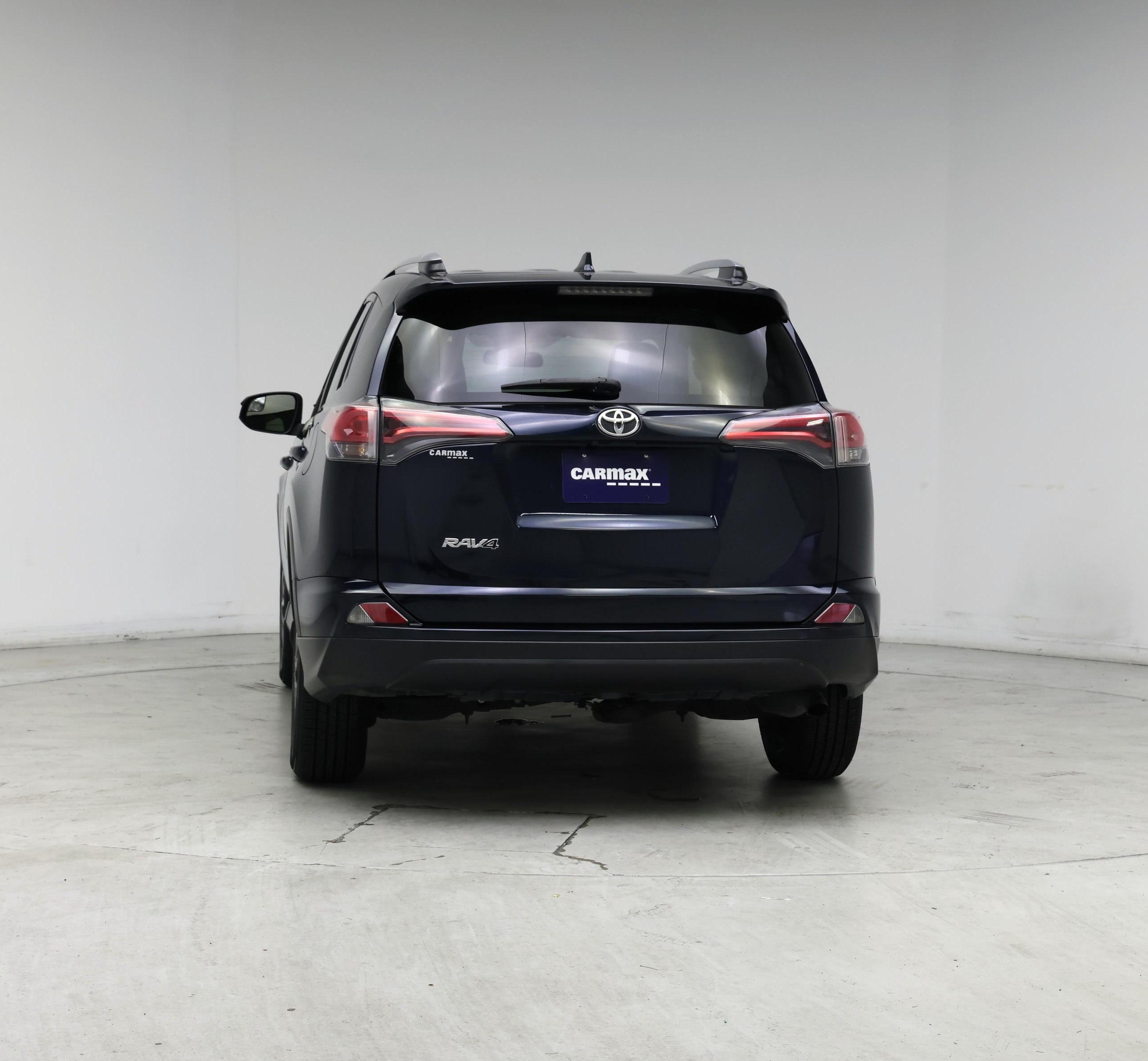 Thumbnail: 2018 Toyota RAV4 - 6