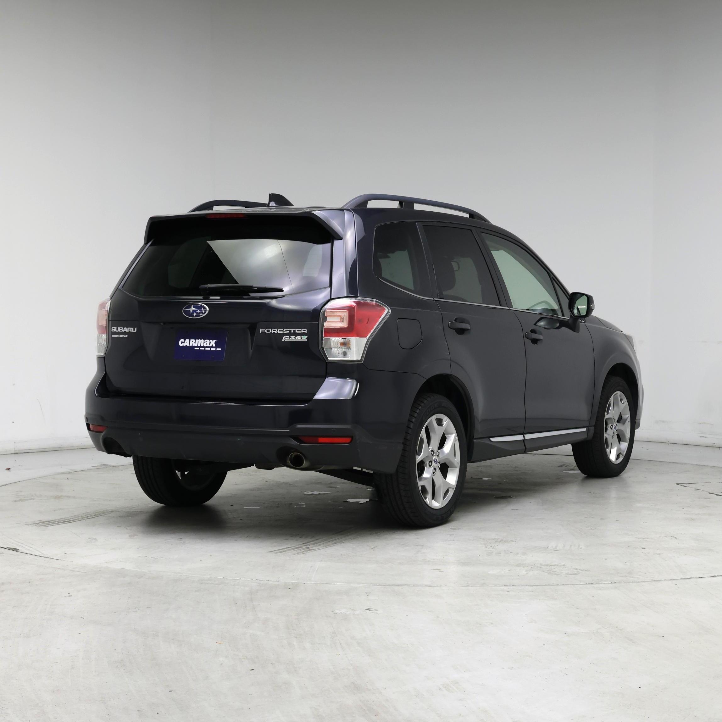 Thumbnail: 2017 Subaru Forester - 8