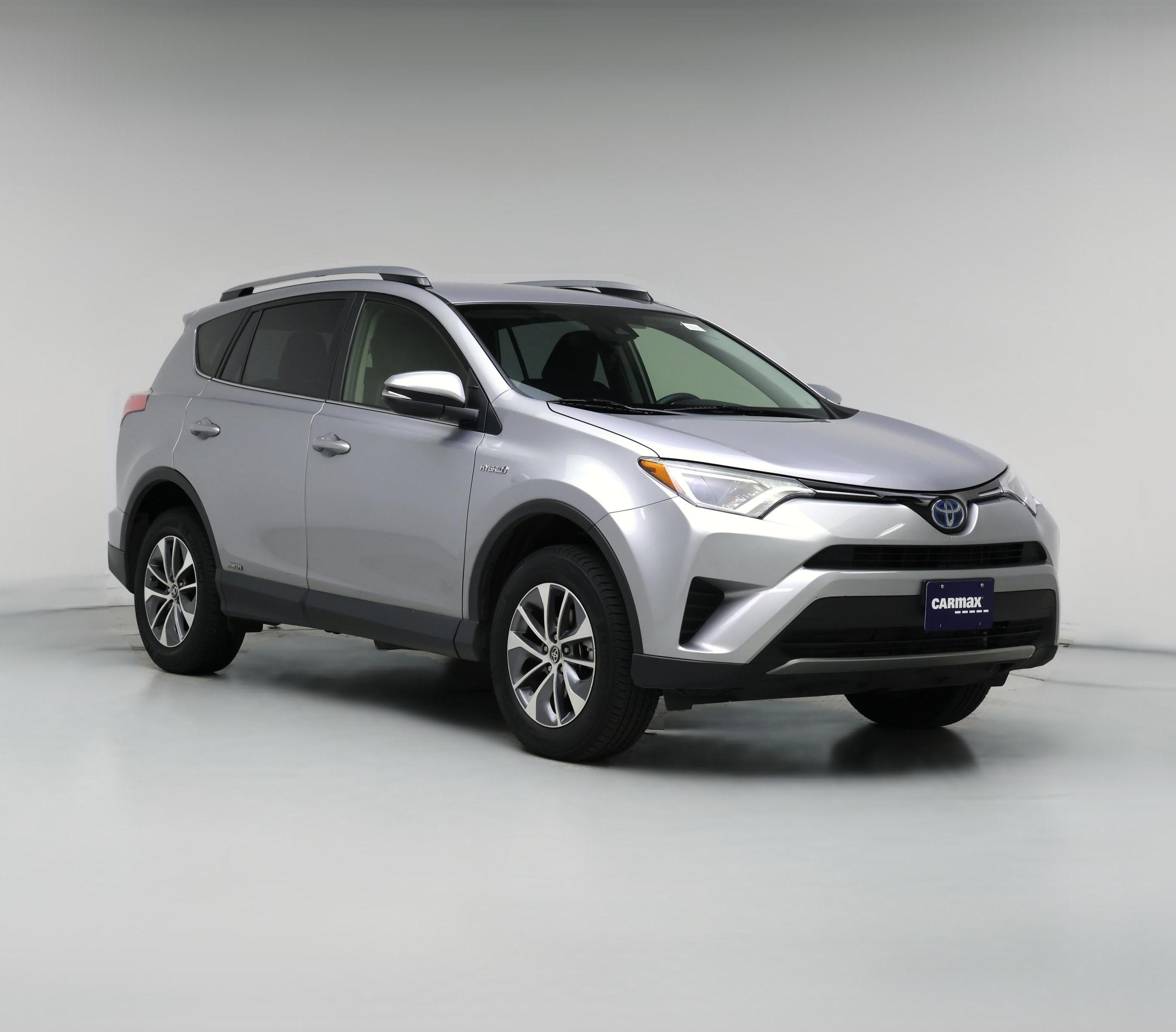 Thumbnail: 2018 Toyota RAV4 - 1