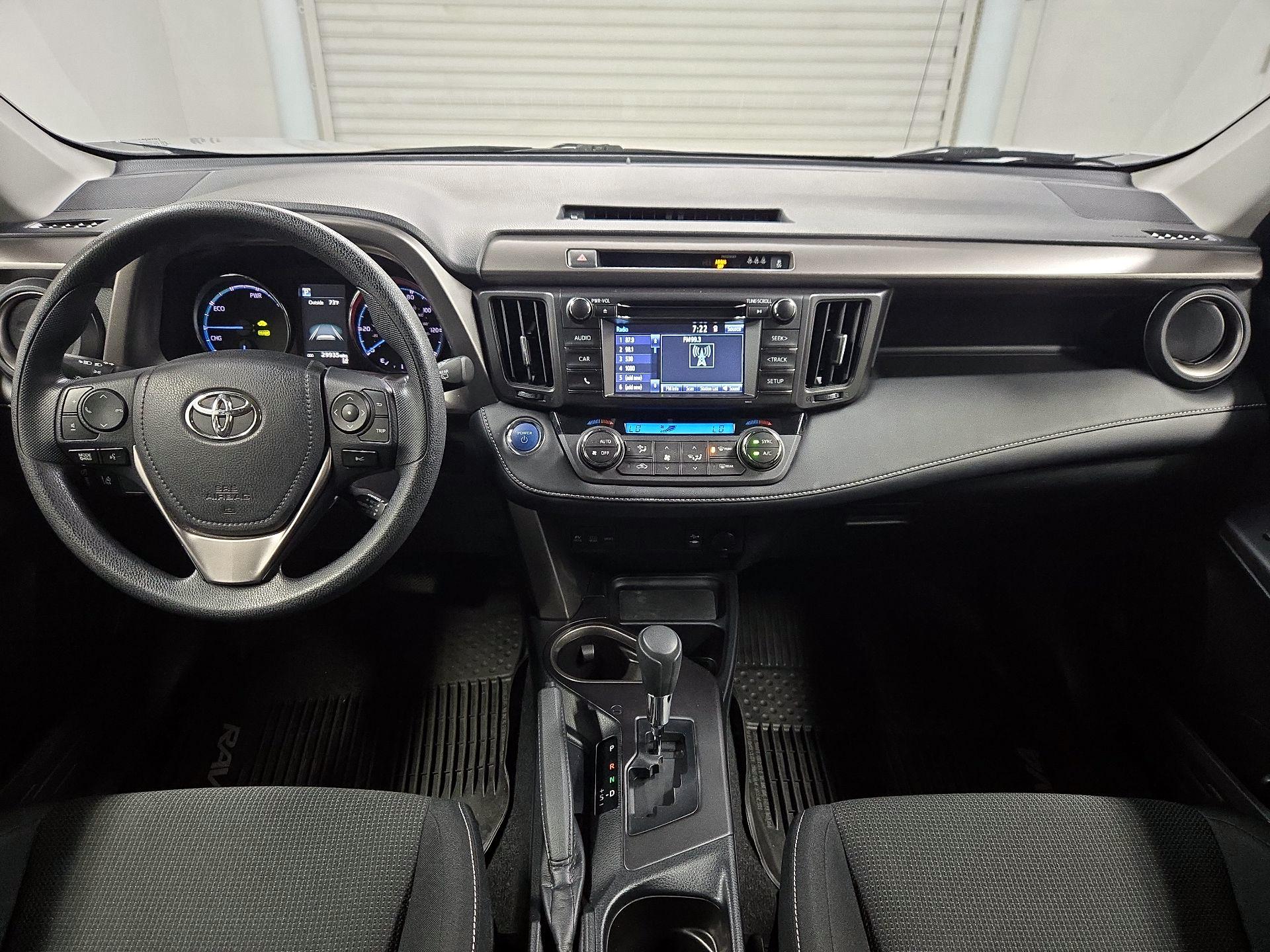 Thumbnail: 2018 Toyota RAV4 - 9