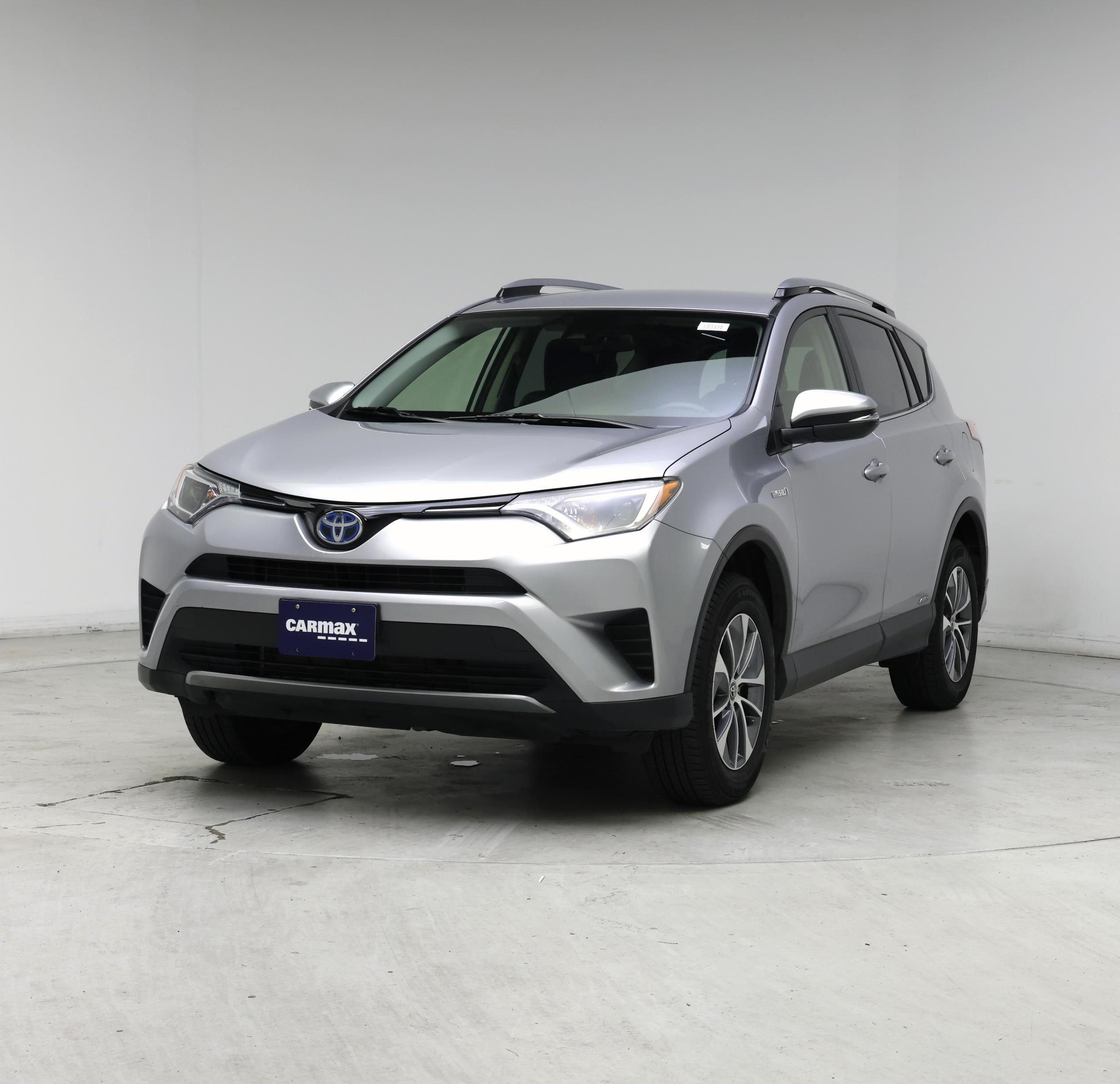 Thumbnail: 2018 Toyota RAV4 - 4