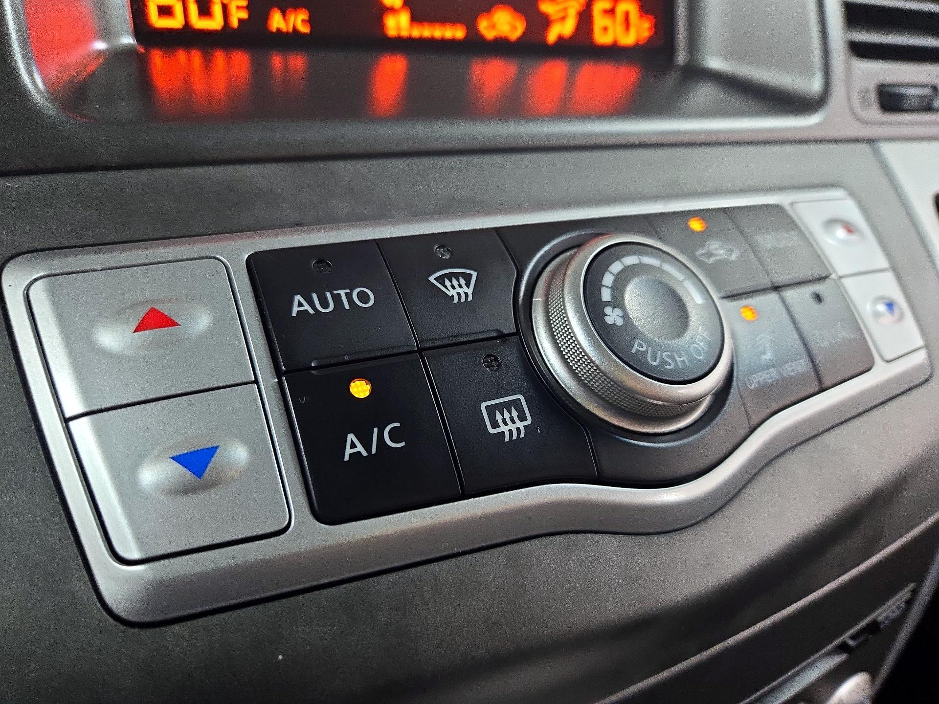 Thumbnail: 2014 Nissan Murano - 15