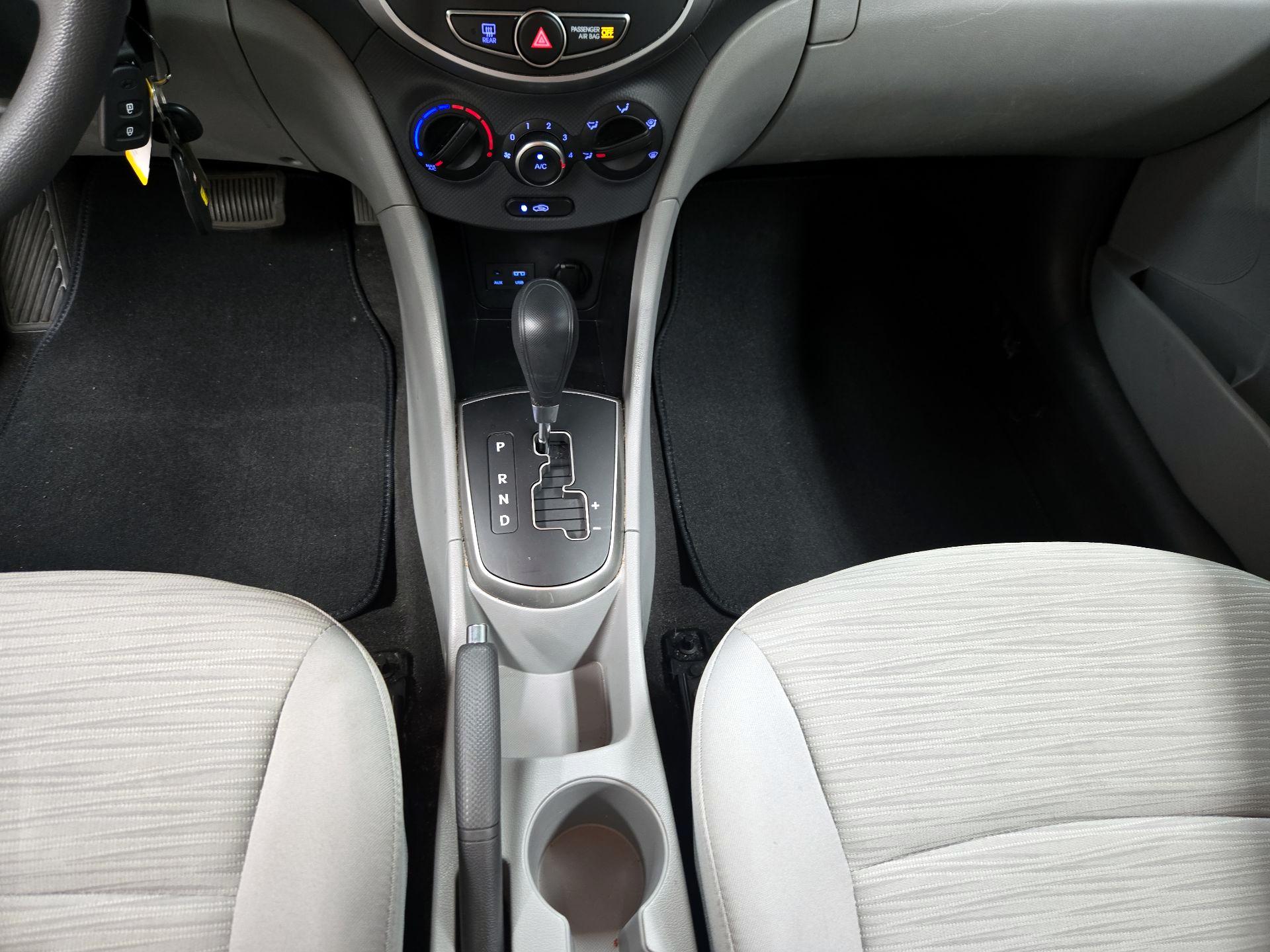 Thumbnail: 2017 Hyundai Accent - 16