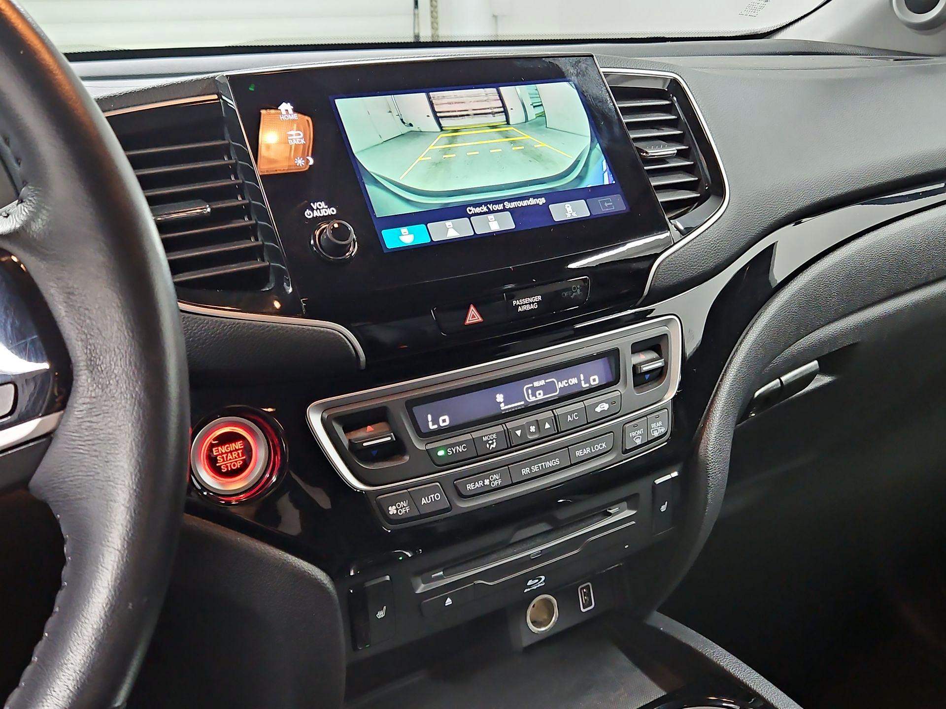 Thumbnail: 2020 Honda Pilot - 15