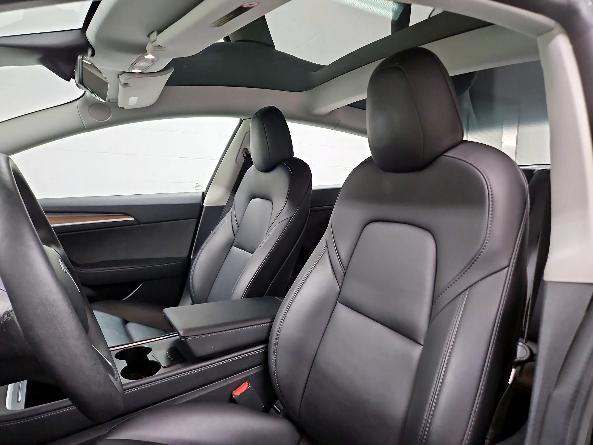 Thumbnail: 2022 Tesla Model 3 - 18