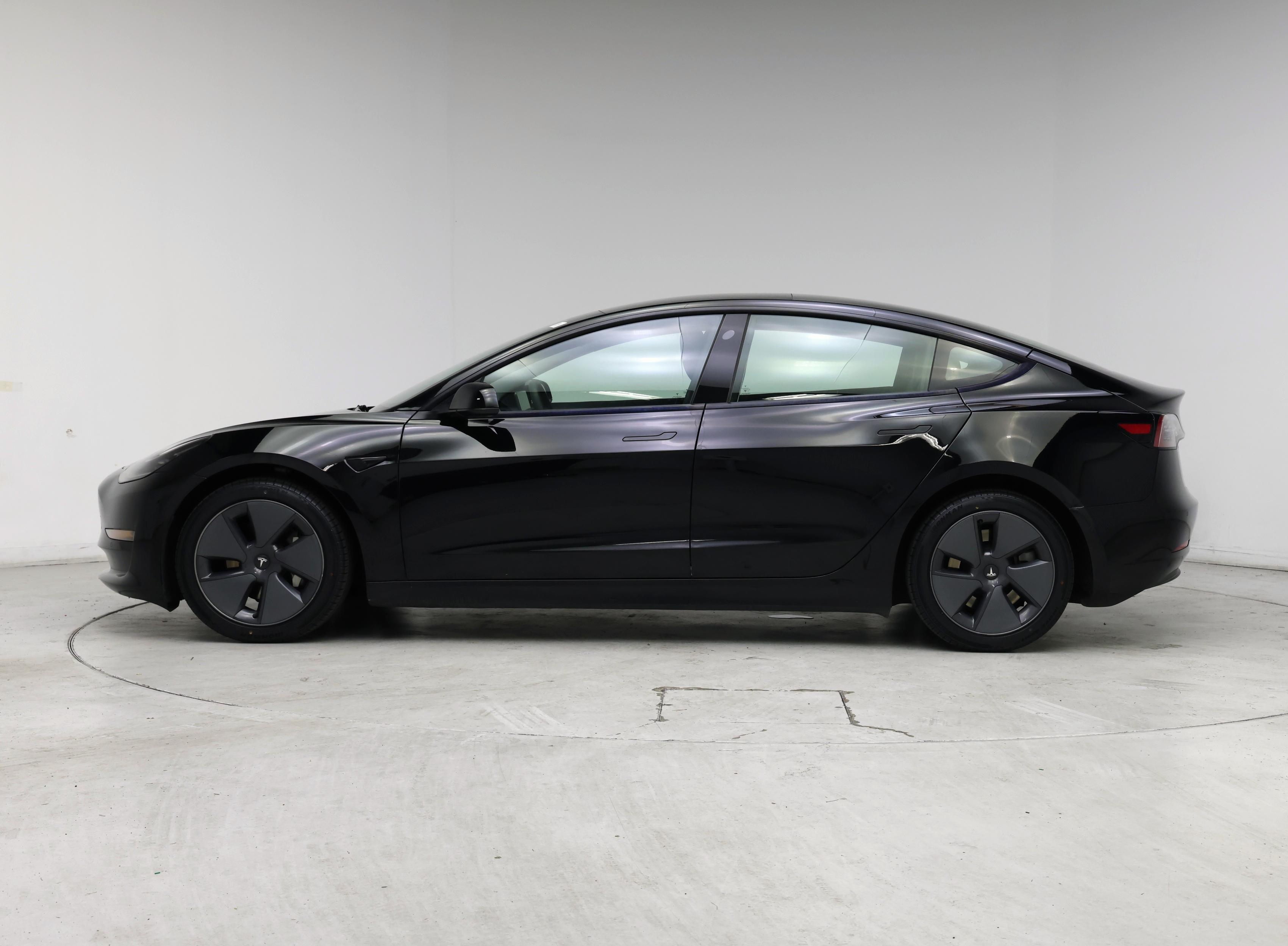 Thumbnail: 2022 Tesla Model 3 - 3