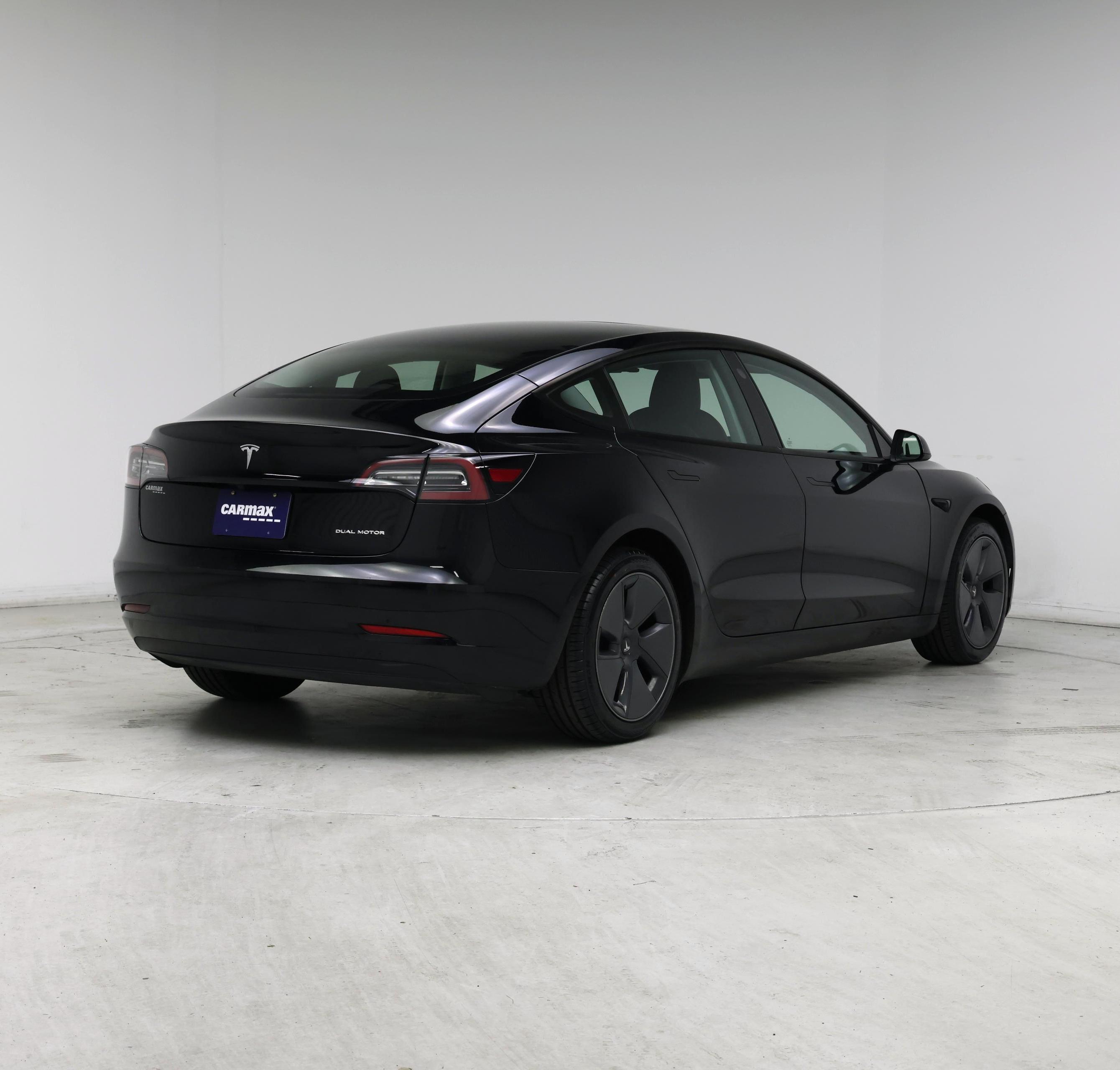 Thumbnail: 2022 Tesla Model 3 - 8
