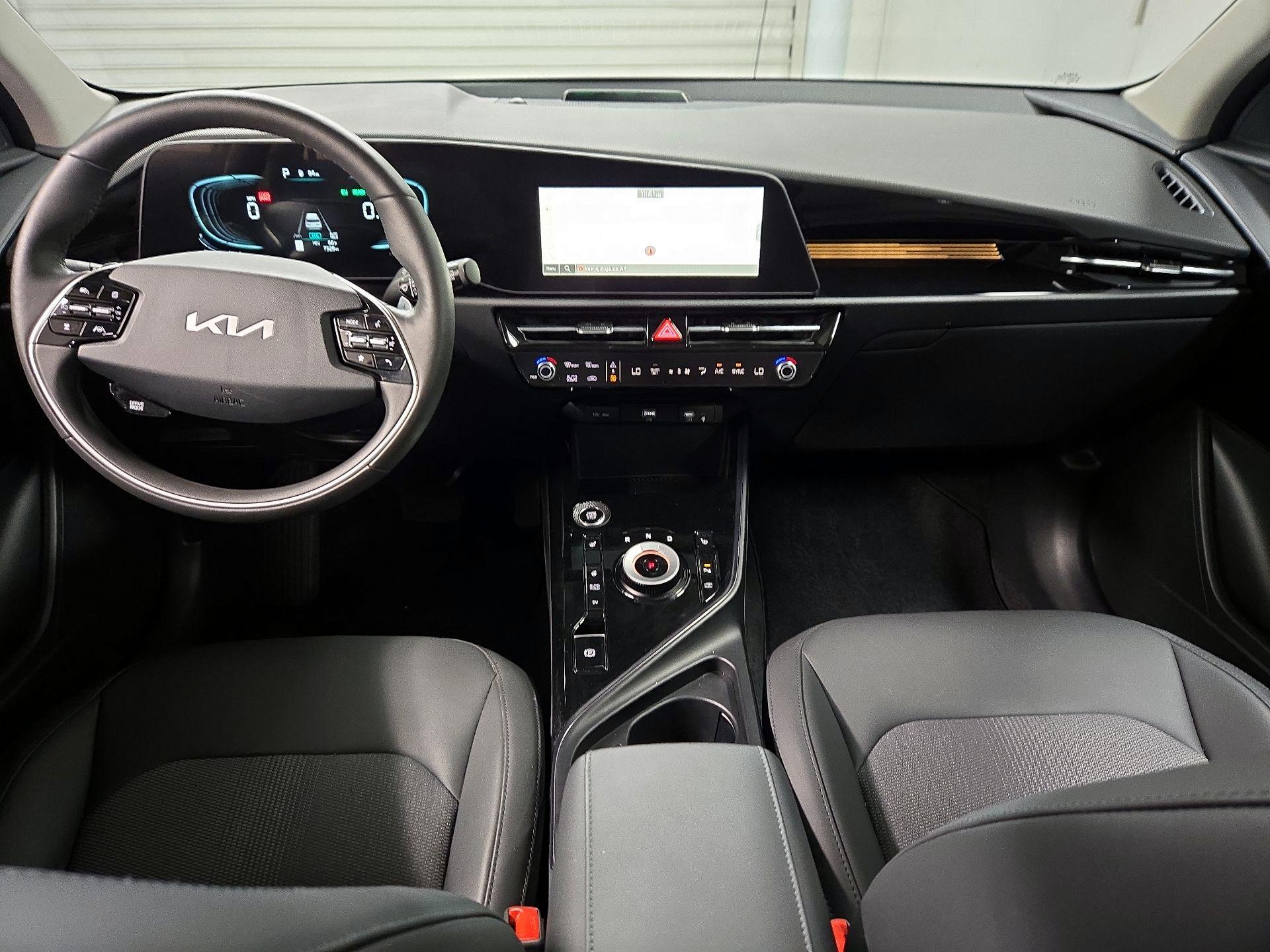 Thumbnail: 2025 Kia Niro - 9