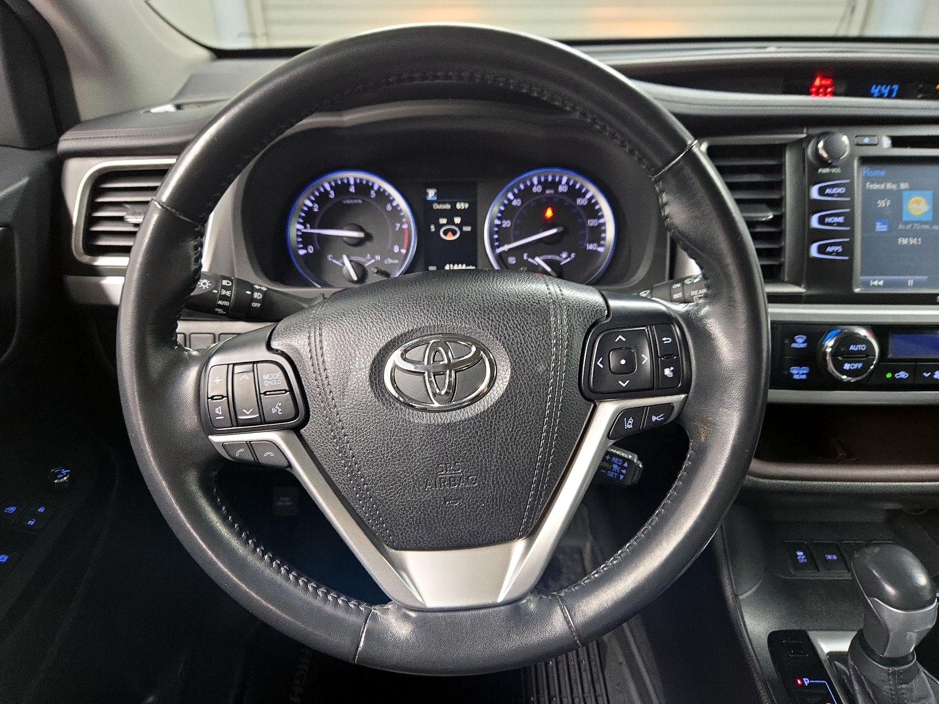 Thumbnail: 2018 Toyota Highlander - 10