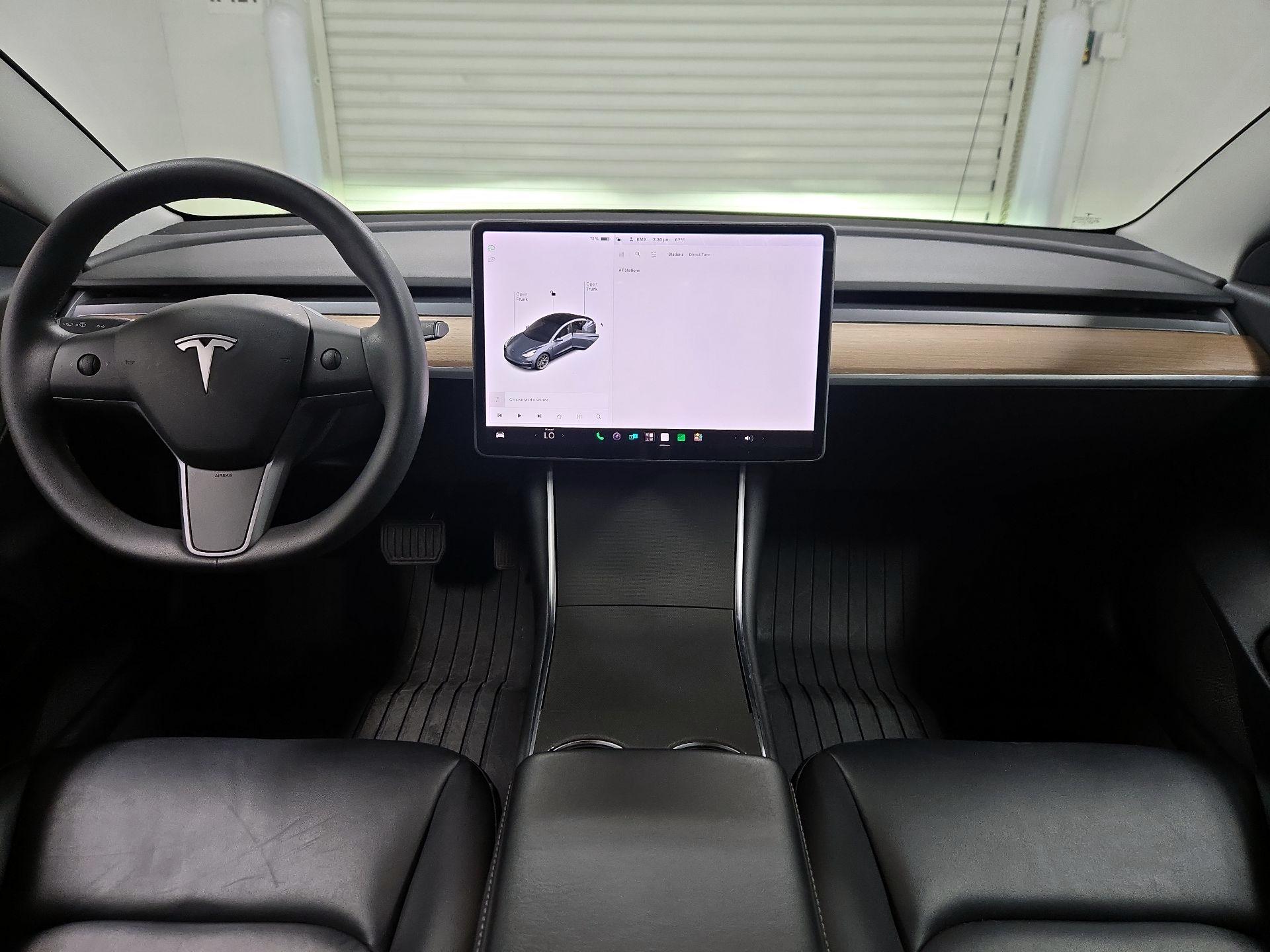 Thumbnail: 2020 Tesla Model 3 - 9