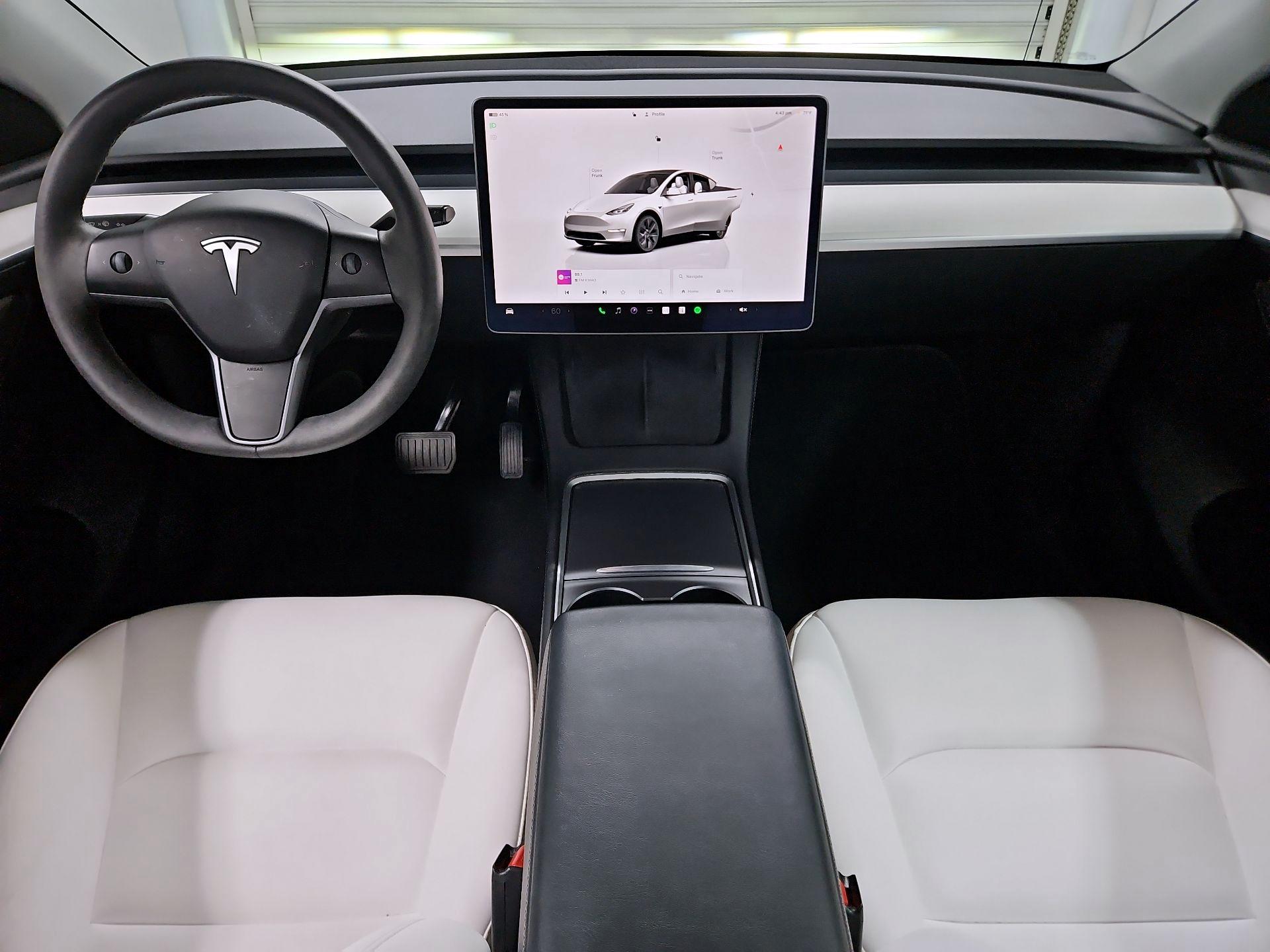 Thumbnail: 2024 Tesla Model Y - 9